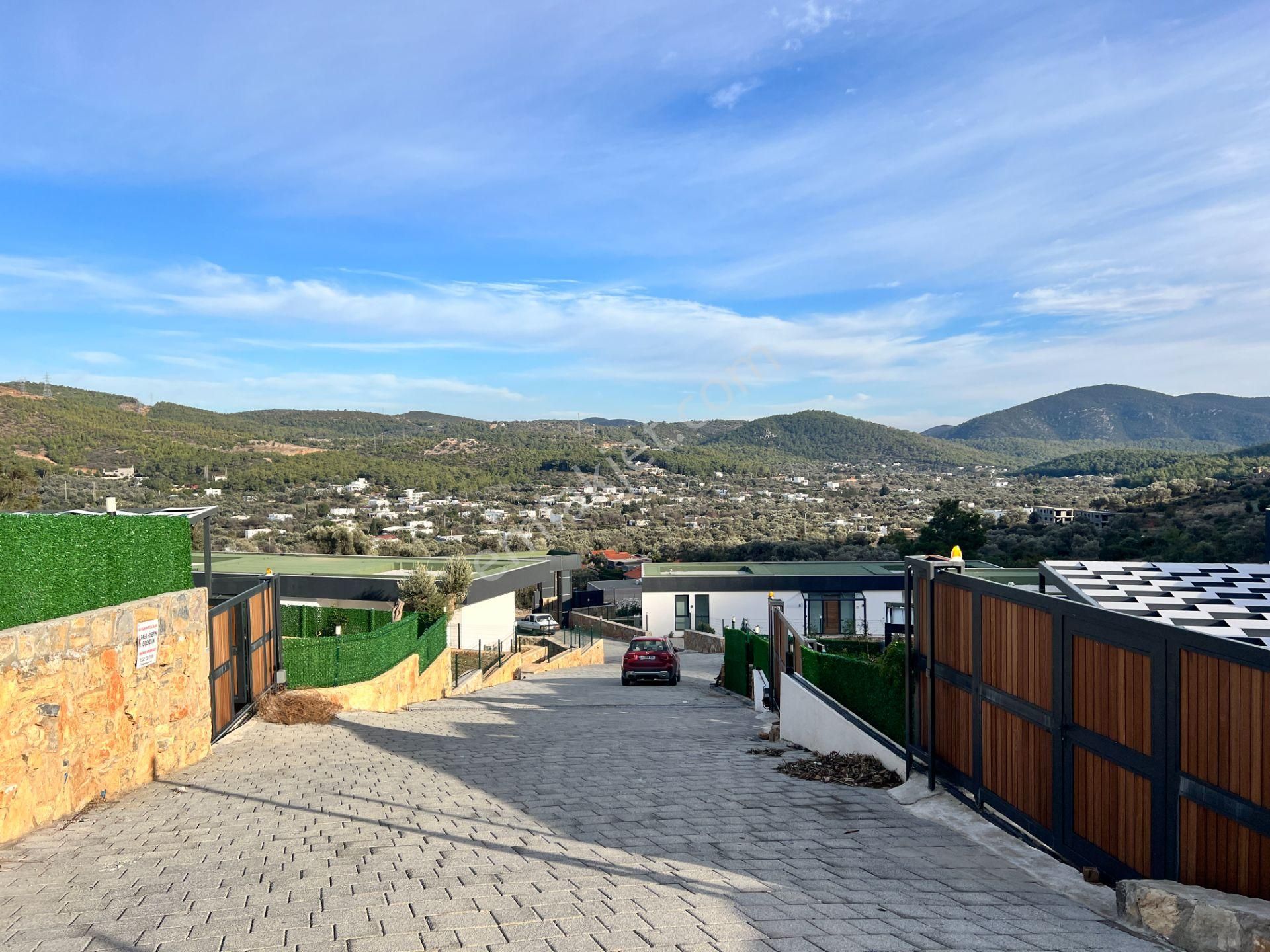 Bodrum Kızılağaç Güvenlikli Sitede Havuzlu Lüks 4+1 Villa - Görsel 29