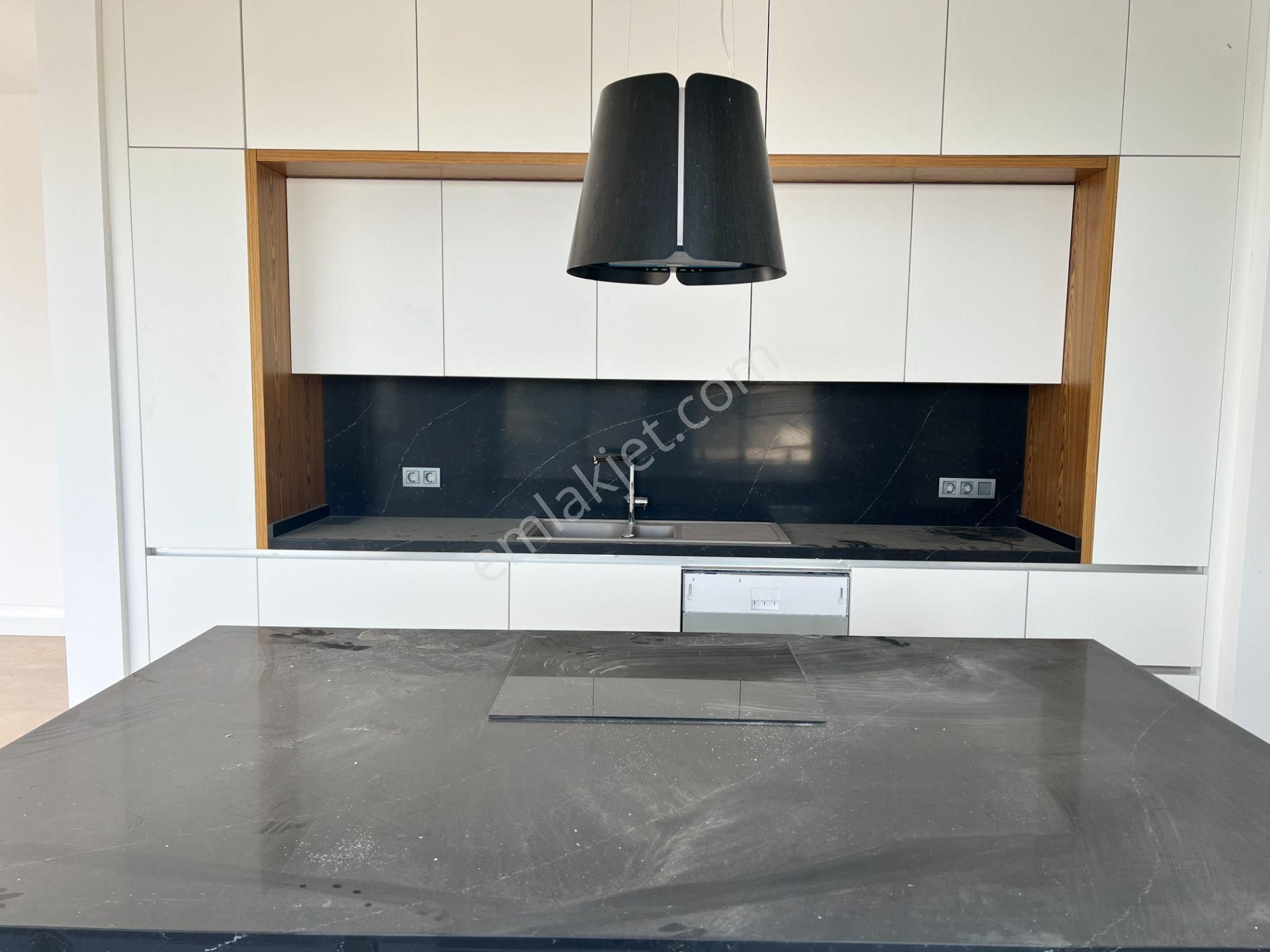 Bodrum Kızılağaç Güvenlikli Sitede Havuzlu Lüks 4+1 Villa - Görsel 21