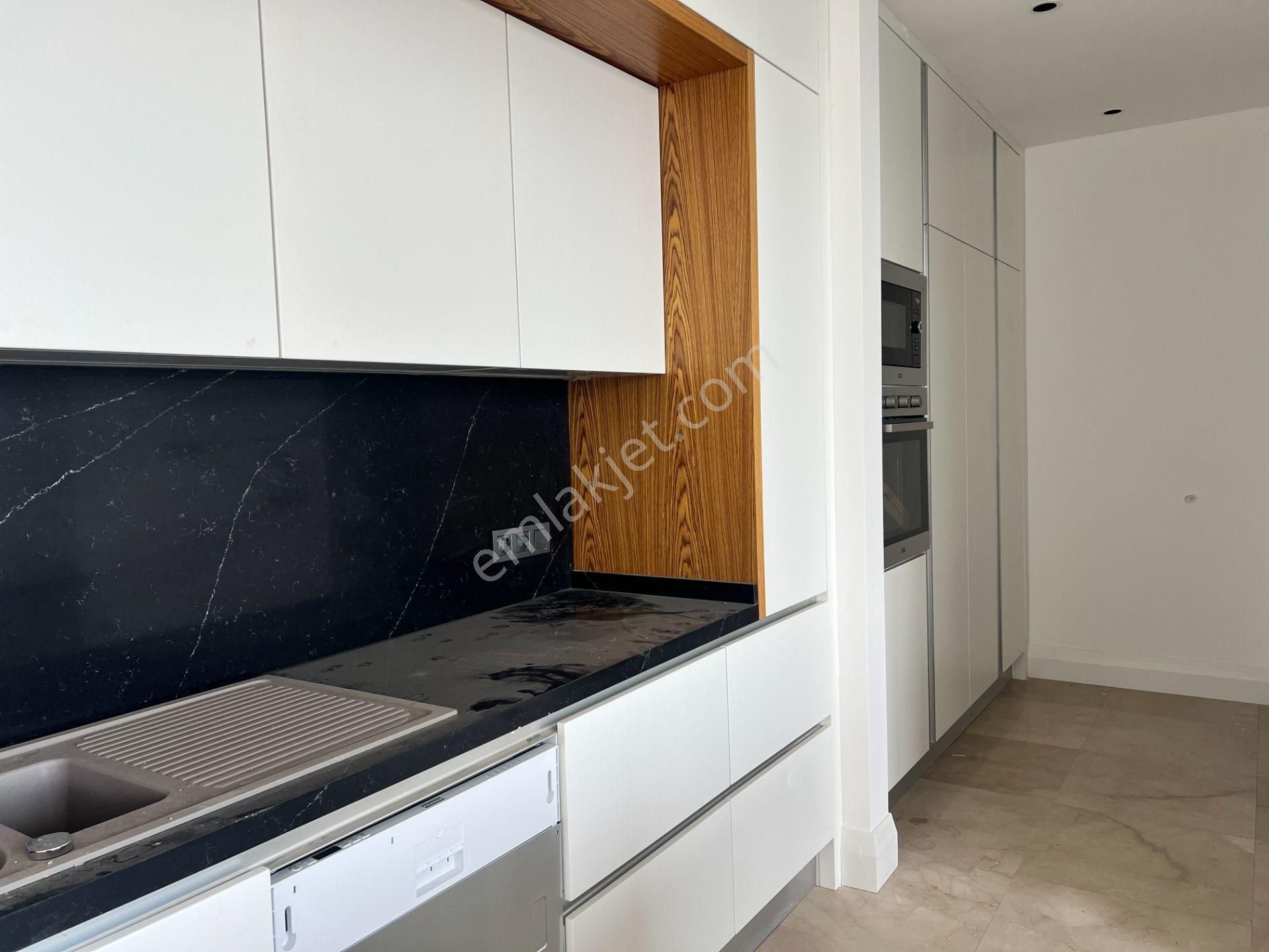 Bodrum Kızılağaç Güvenlikli Sitede Havuzlu Lüks 4+1 Villa - Görsel 24