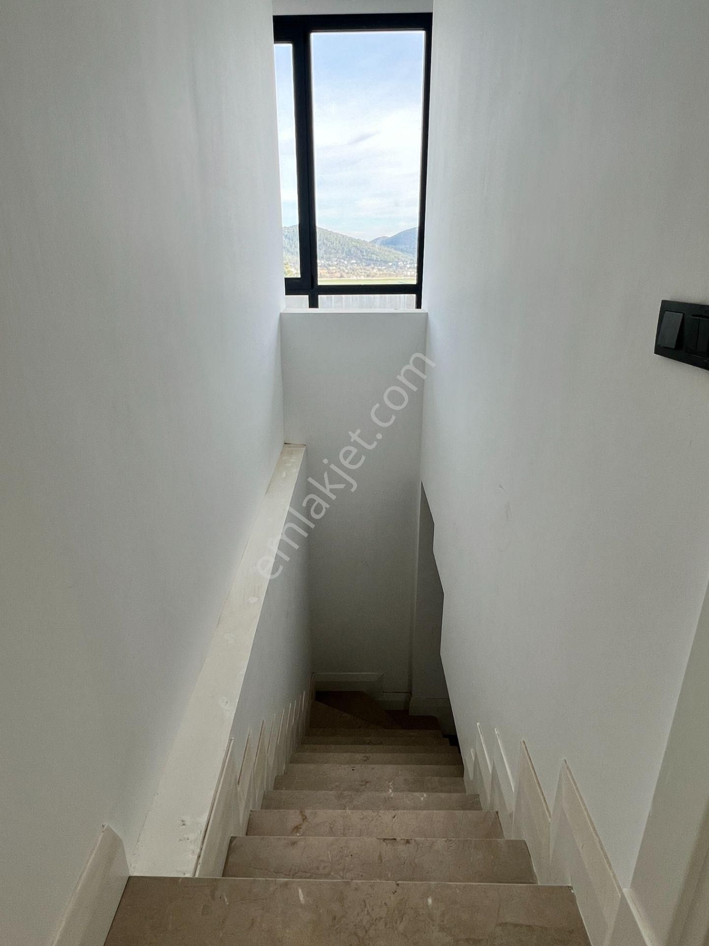 Bodrum Kızılağaç Güvenlikli Sitede Havuzlu Lüks 4+1 Villa - Görsel 11