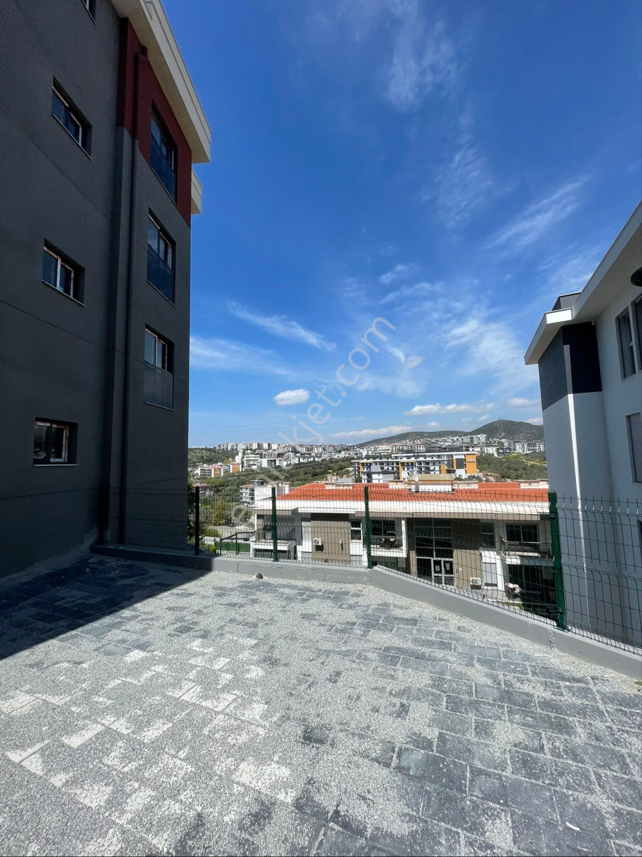 Satılık 1+1 Sıfır Arakat Daireler - Görsel 4