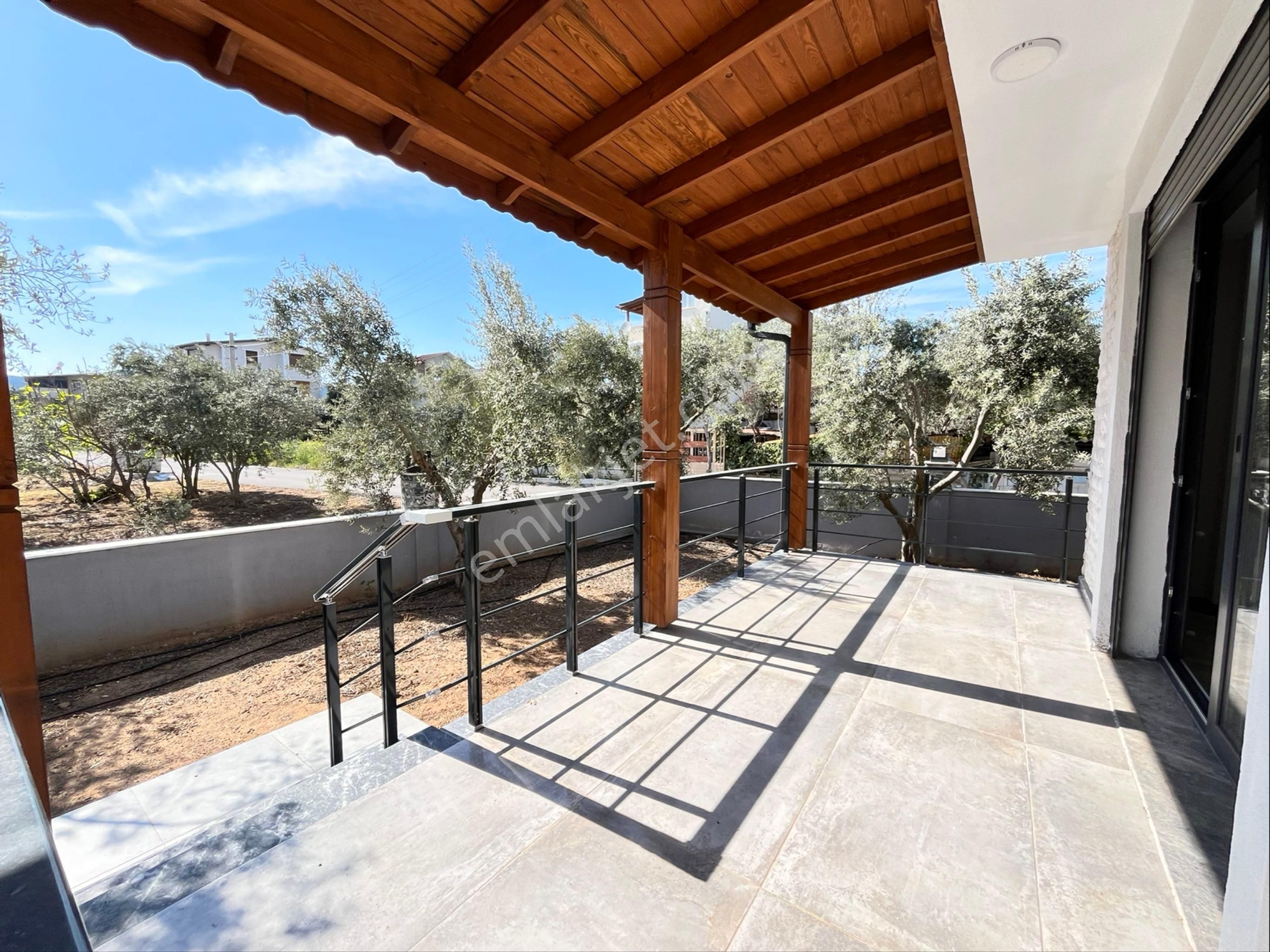 Seferihisar Doğanbey’de Satılık Müstakil Geniş Bahçeli Sıfır 3+ 1 Villa - Görsel 7