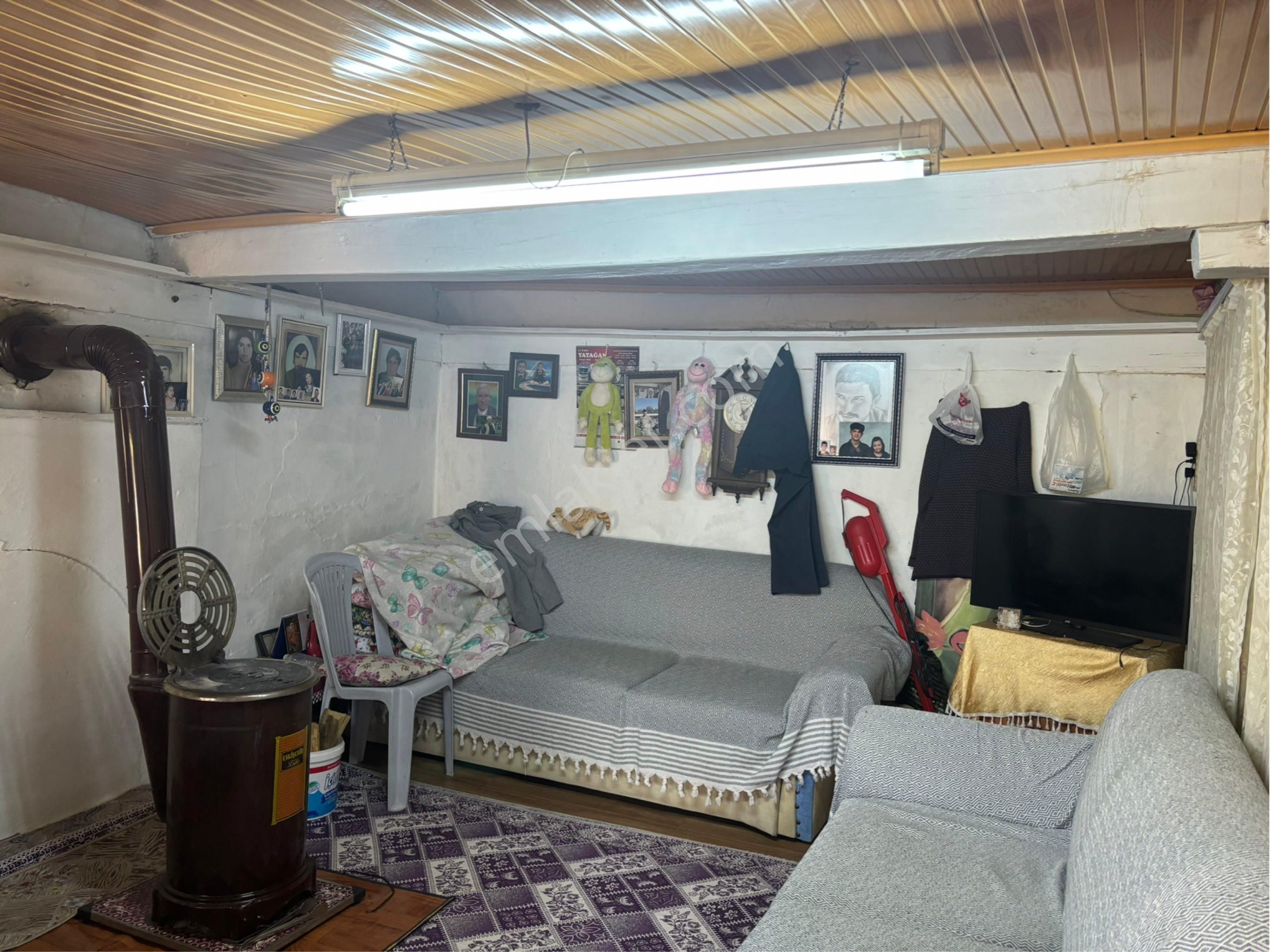 Yeni Dünyada Yerini Al. Yayla’da Muhteşem Doğa Manzaralı Köy Evi Ve Arsası - Görsel 3