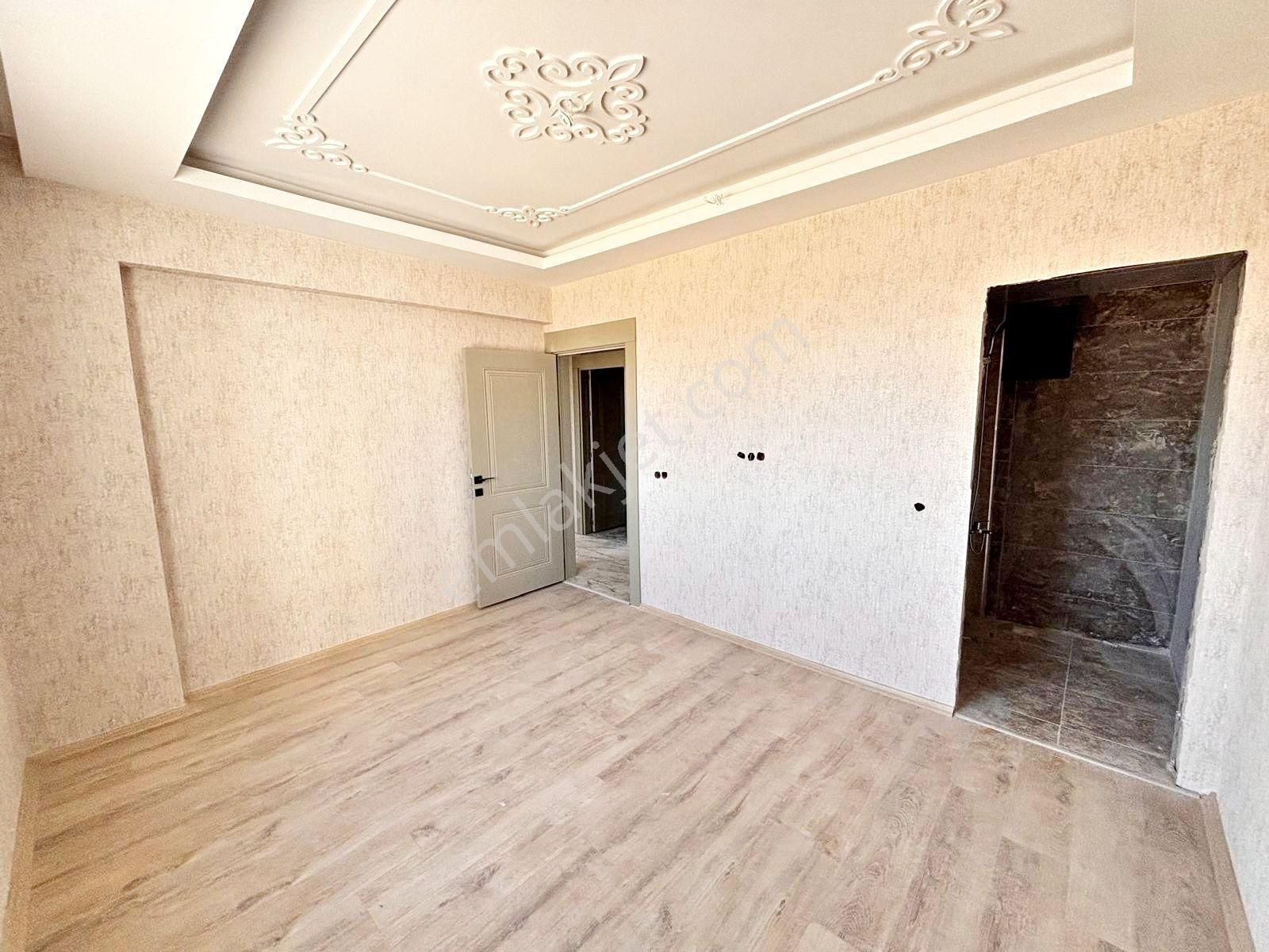 Alpaslan'da Yerden Isıtmalı Ebeveyn Banyolu Sıfır Ultralüx 2.5+1 - Görsel 12