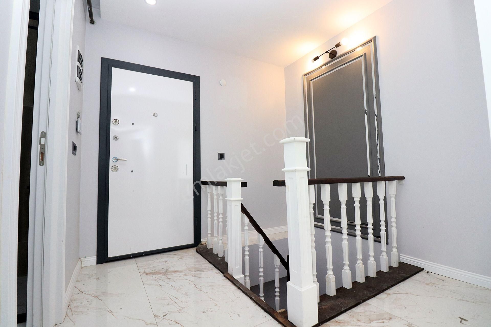 Beylikdüzü Kavaklıda Kiralık Daiire Site İçerisin De - Görsel 12