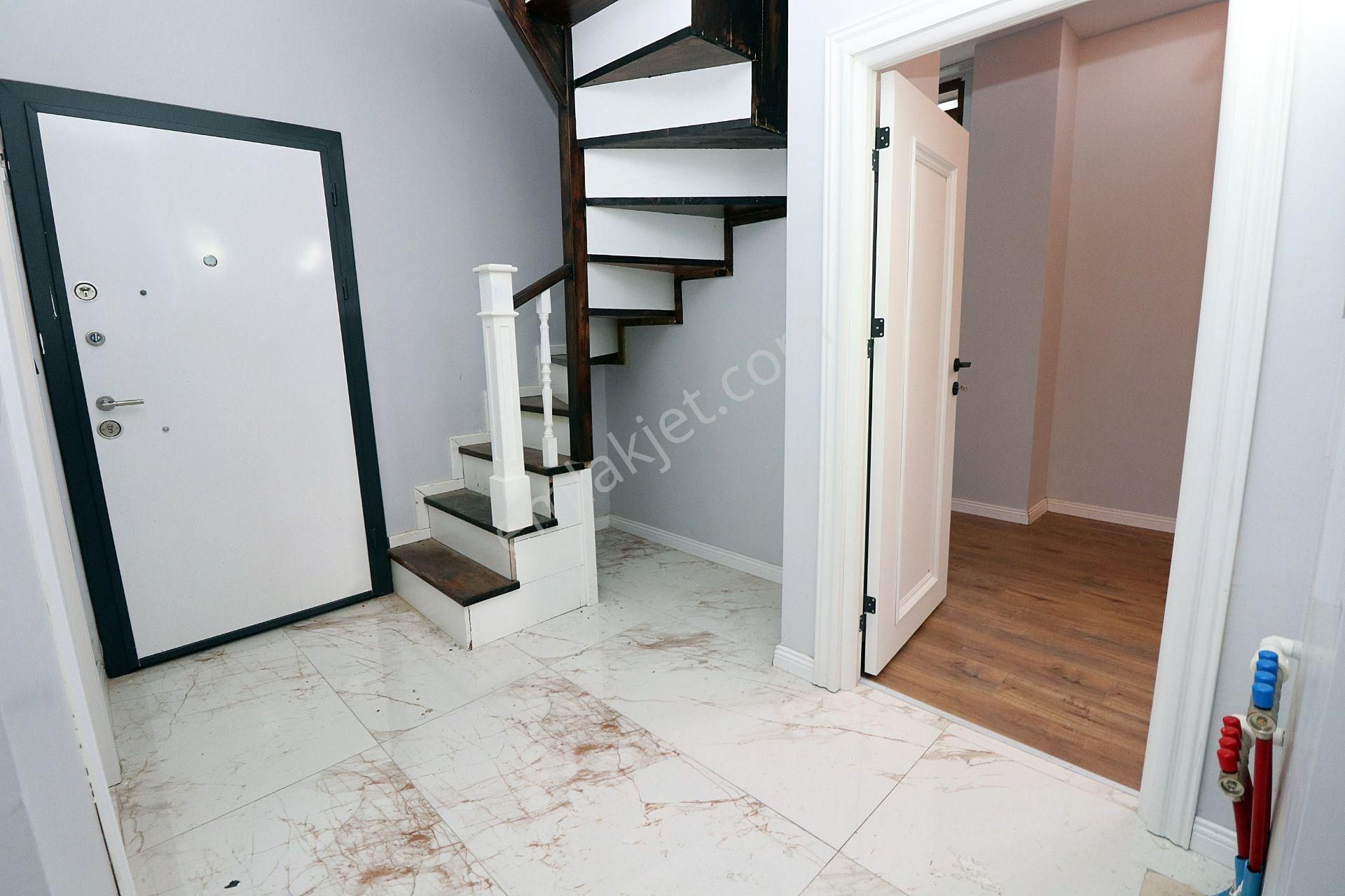 Beylikdüzü Kavaklıda Kiralık Daiire Site İçerisin De - Görsel 25