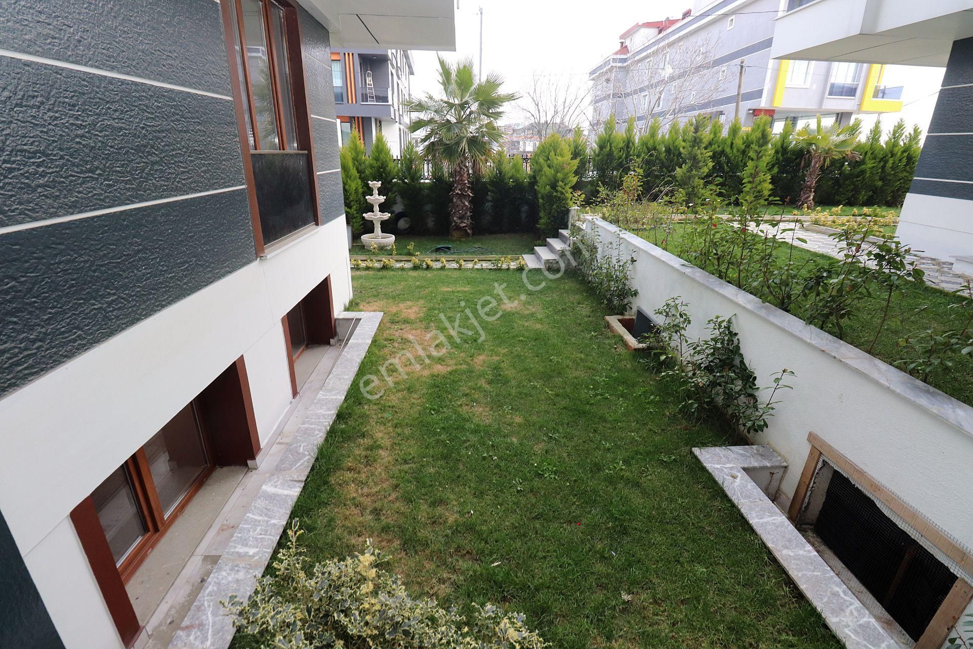 Beylikdüzü Kavaklıda Kiralık Daiire Site İçerisin De - Görsel 24