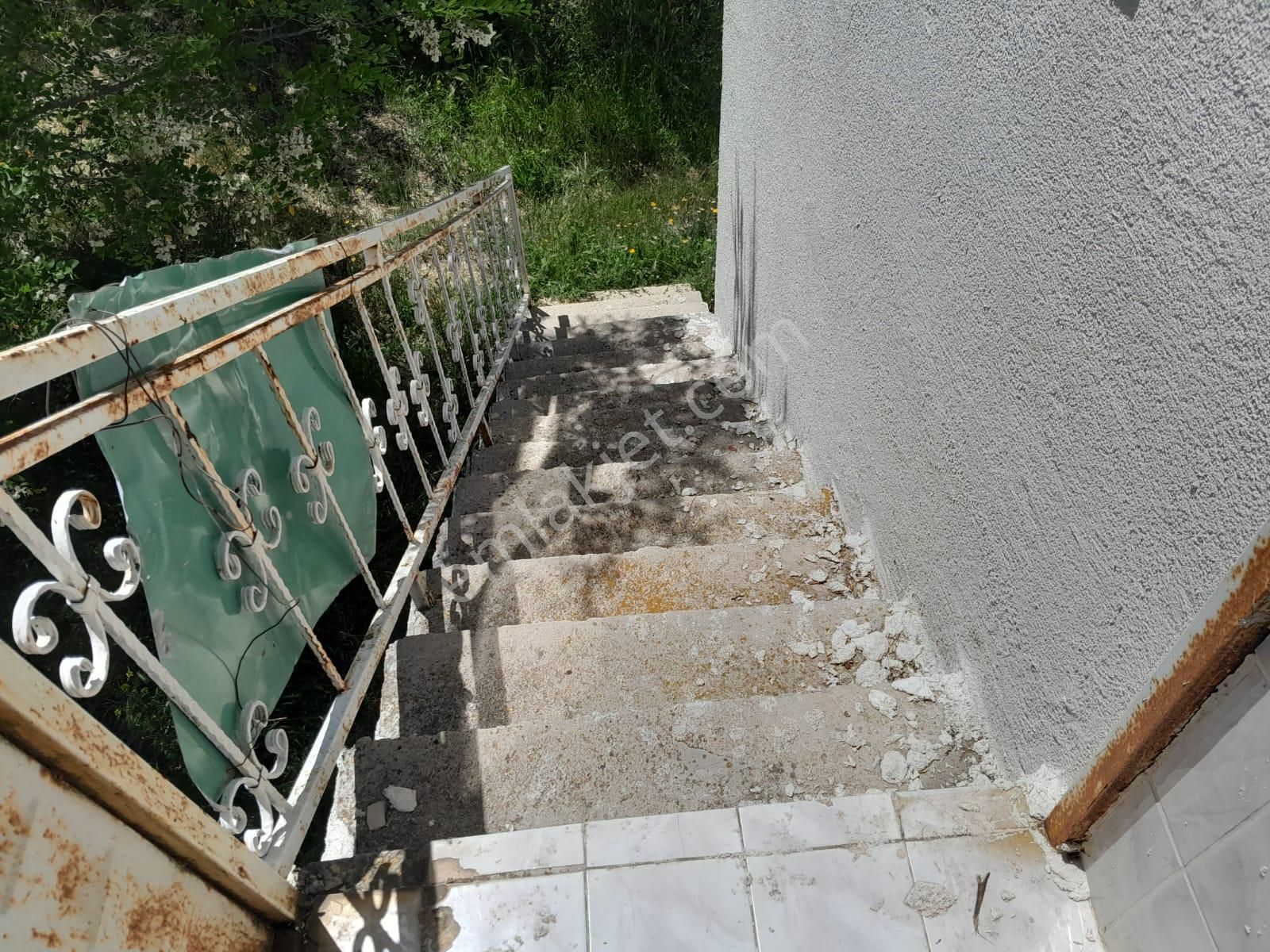 Boyut Global'den Sulukaraağaç Mh.2 Katlı Bina Bahçeli - Görsel 28