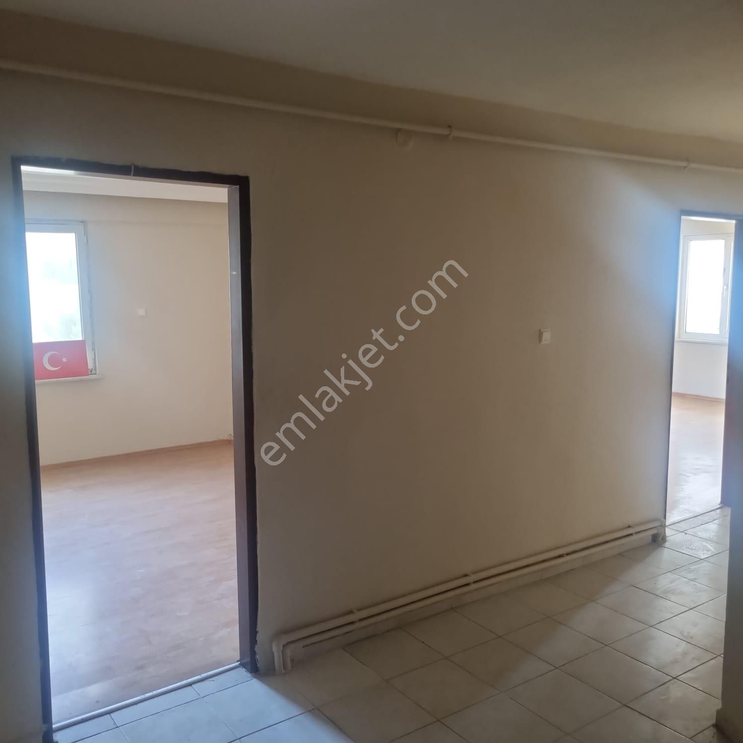 Çağdaş Kent Sitesinde Kiralık 3+1 Kombili Daire