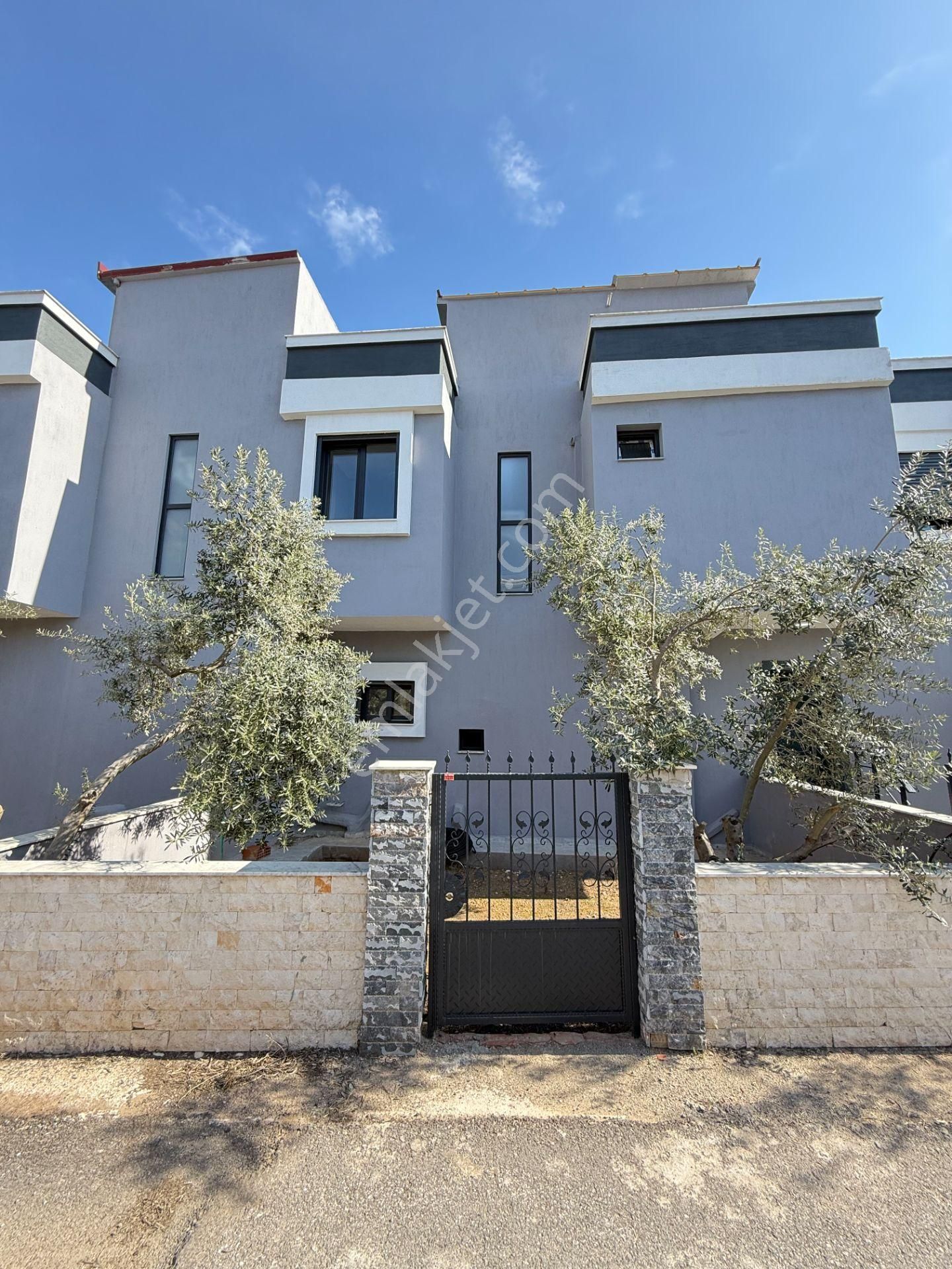 Seferihisar Doğanbey Merkezde Satılık 2 + 1 Sıfır Dubleks Yazlık - Görsel 7