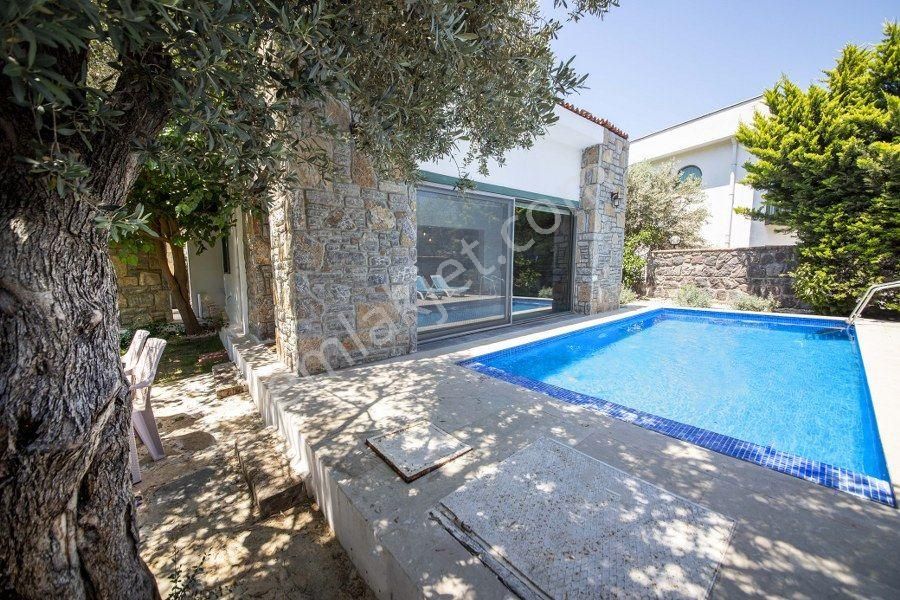 Bodrum Torba'da Özel Havuzlu 3+1 Tek Katlı Müstakil Lüks Villa - Görsel 25