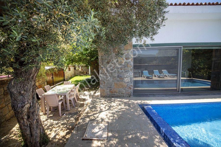 Bodrum Torba'da Özel Havuzlu 3+1 Tek Katlı Müstakil Lüks Villa - Görsel 13