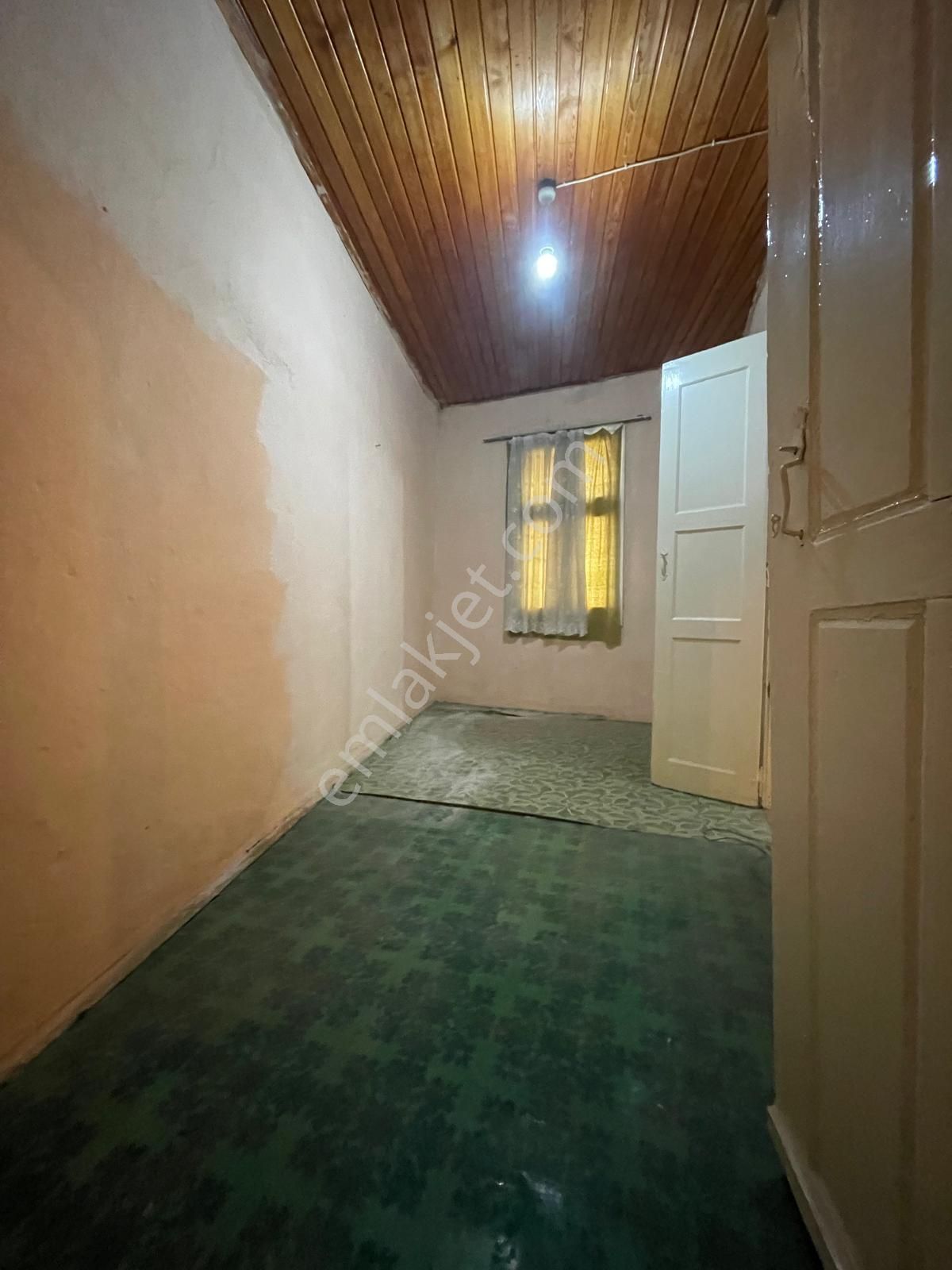 Premar Ayvada'dan Ayvalık Merkez'de 3+1 Avlulu 2 Katlı Taş Ev - Görsel 33