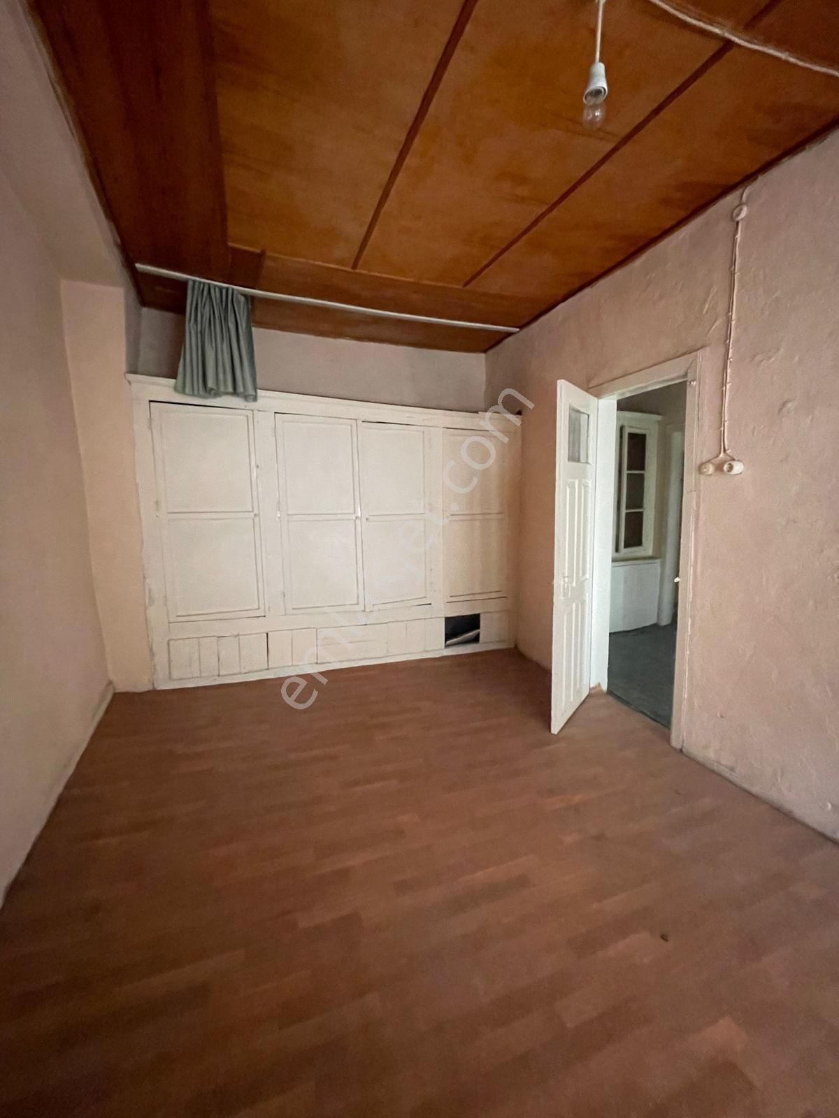 Premar Ayvada'dan Ayvalık Merkez'de 3+1 Avlulu 2 Katlı Taş Ev - Görsel 27