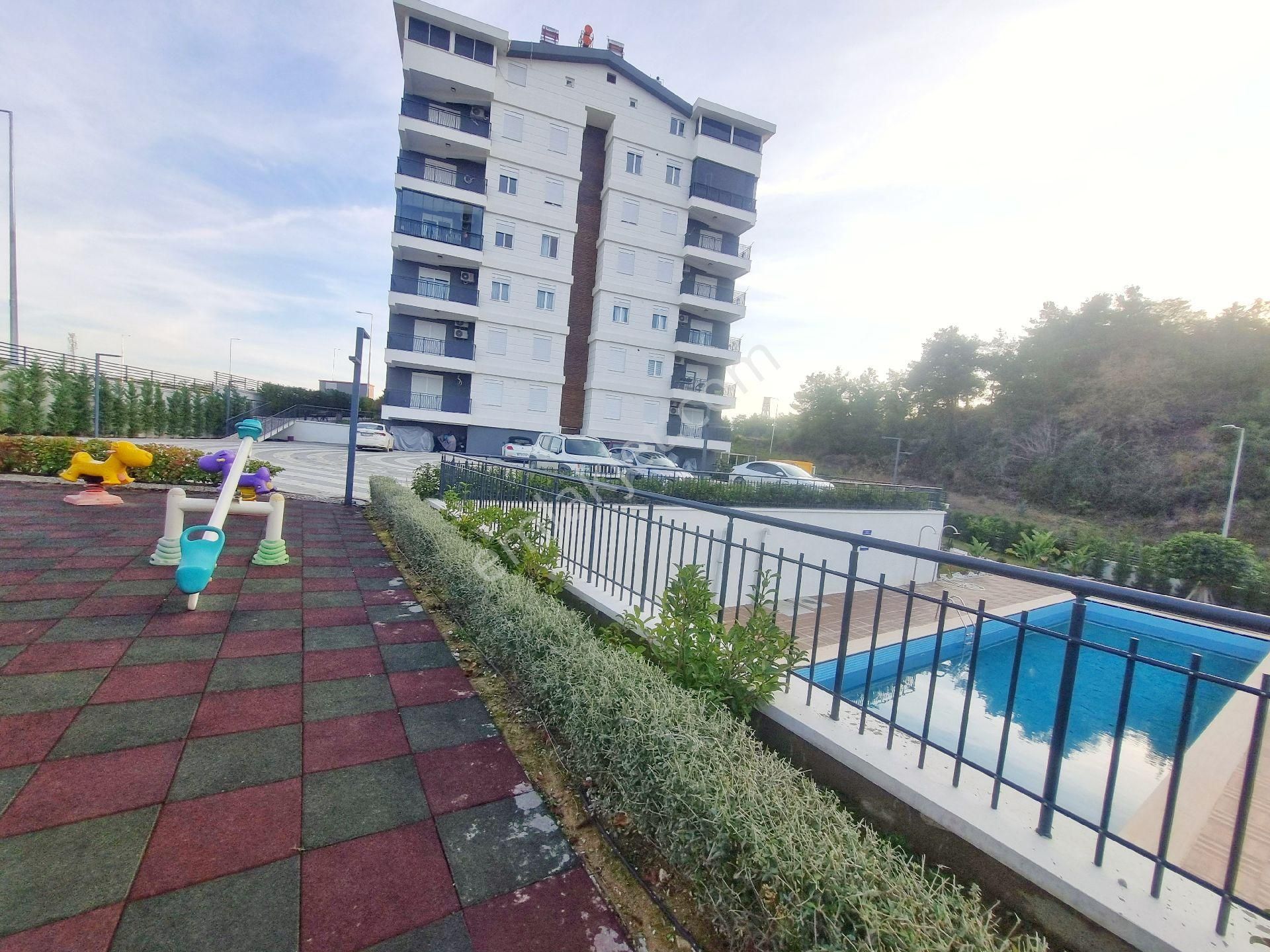 Manavgat Sarılar Mah Otel Konseptinde Lüks Daire - Görsel 8