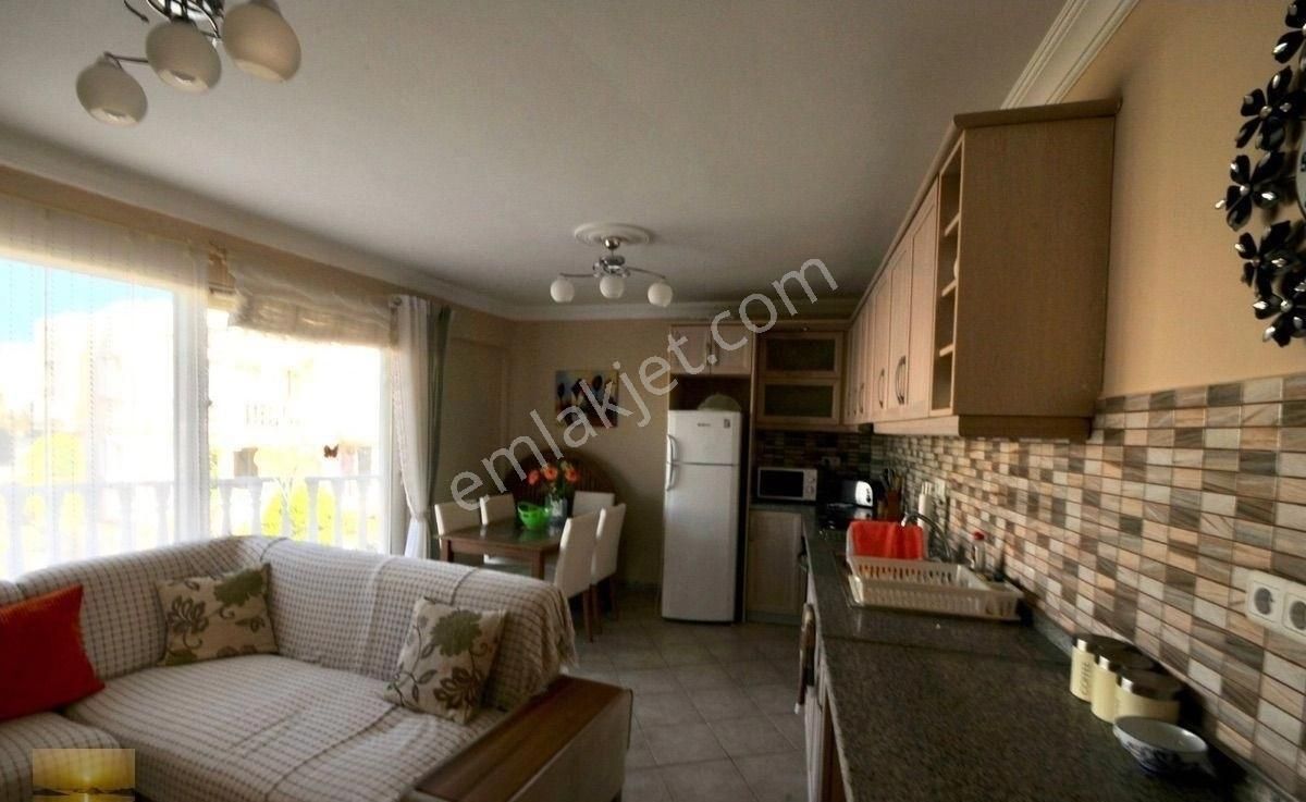 Özel Plajlı Sitede Bakımlı Lüks 2 Banyolu Daire Dekorlu Ön Blokta Acil - Görsel 19