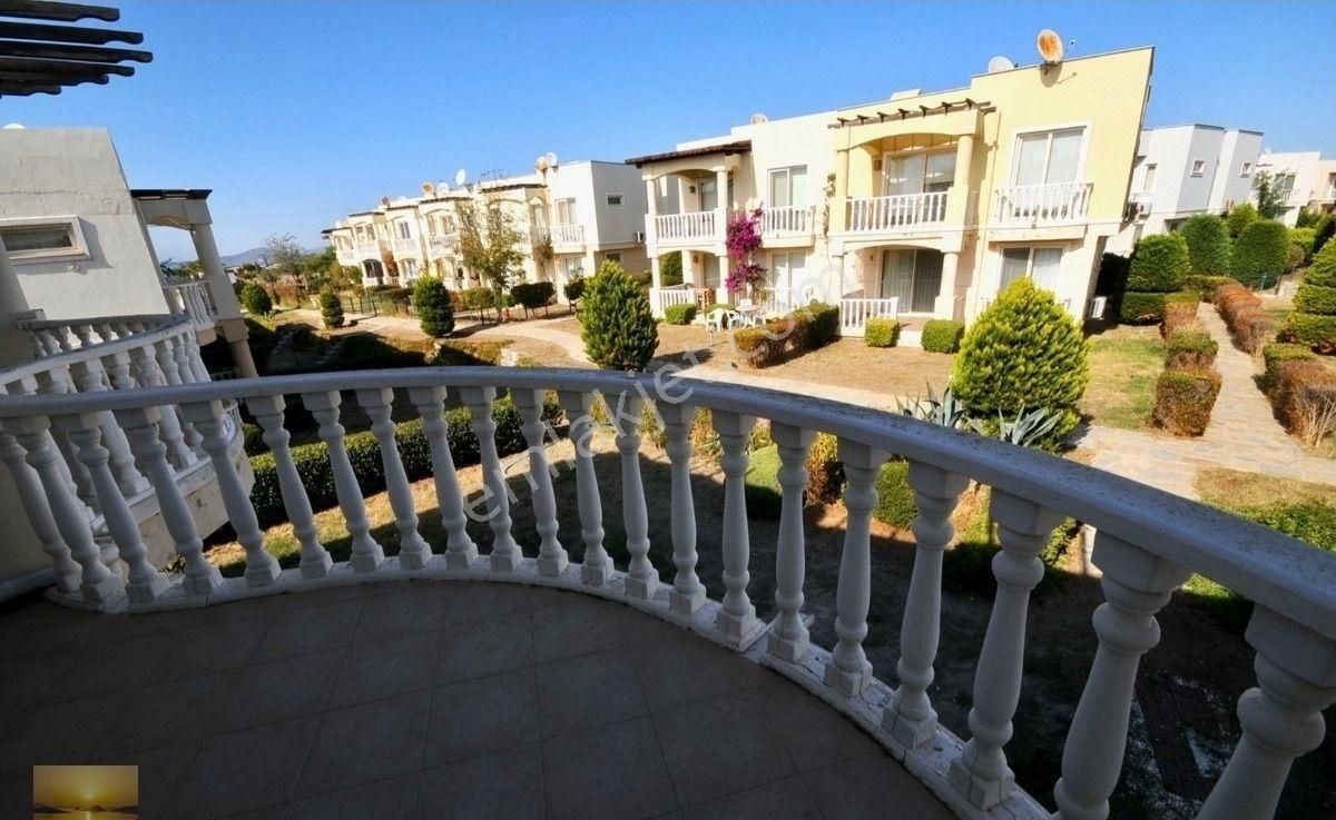 Özel Plajlı Sitede Bakımlı Lüks 2 Banyolu Daire Dekorlu Ön Blokta Acil - Görsel 14