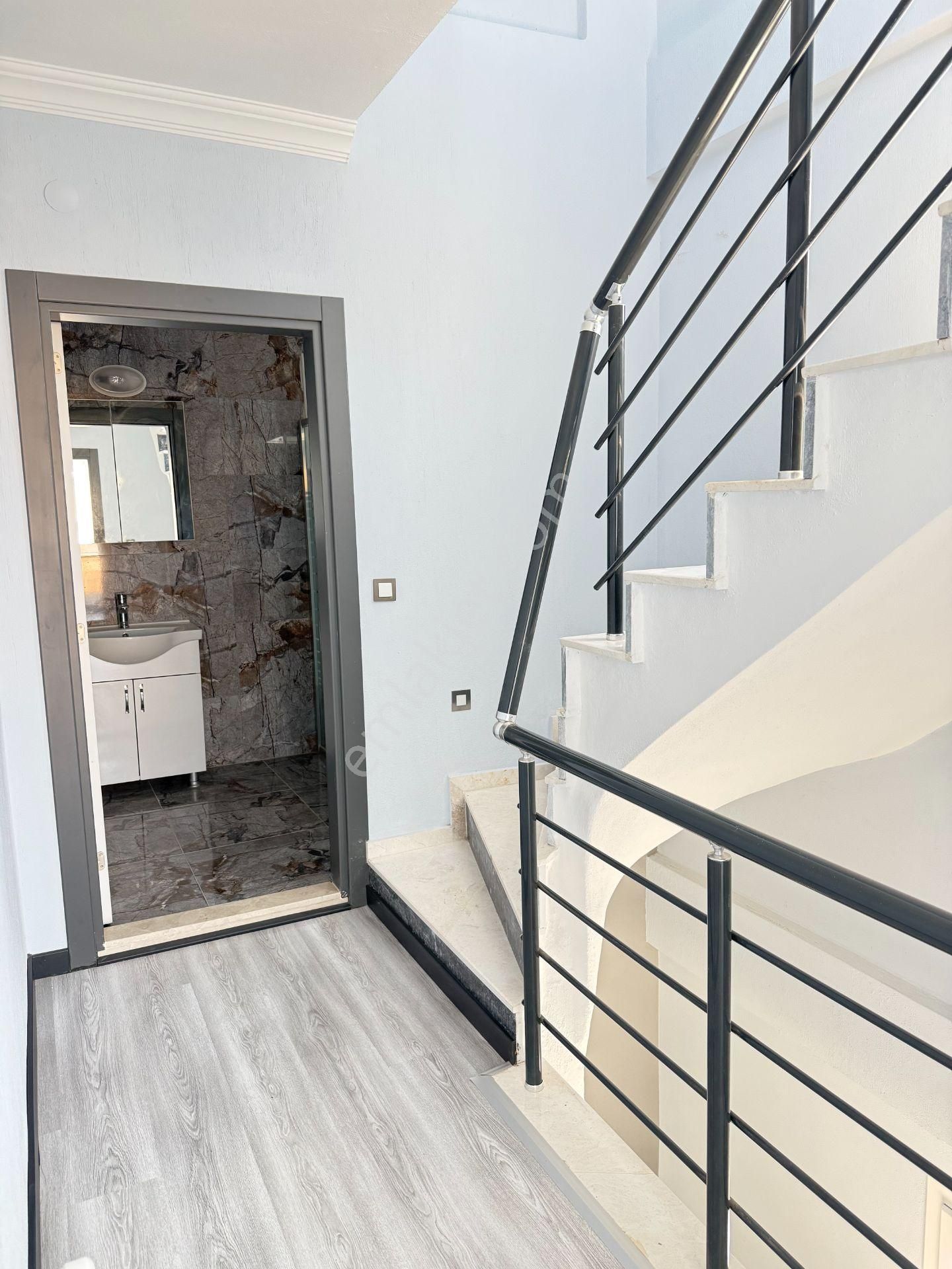 Seferihisar Doğanbey‘de 300 M2 Arsa İçinde Tek Müstakil 3 + 1 Dubleks Yazlık - Görsel 12