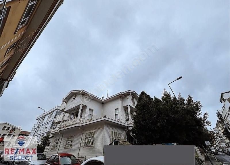 Yeşilköy'de Betonarme Yapıda Satılık Köşe Konumlu Köşk - Görsel 8