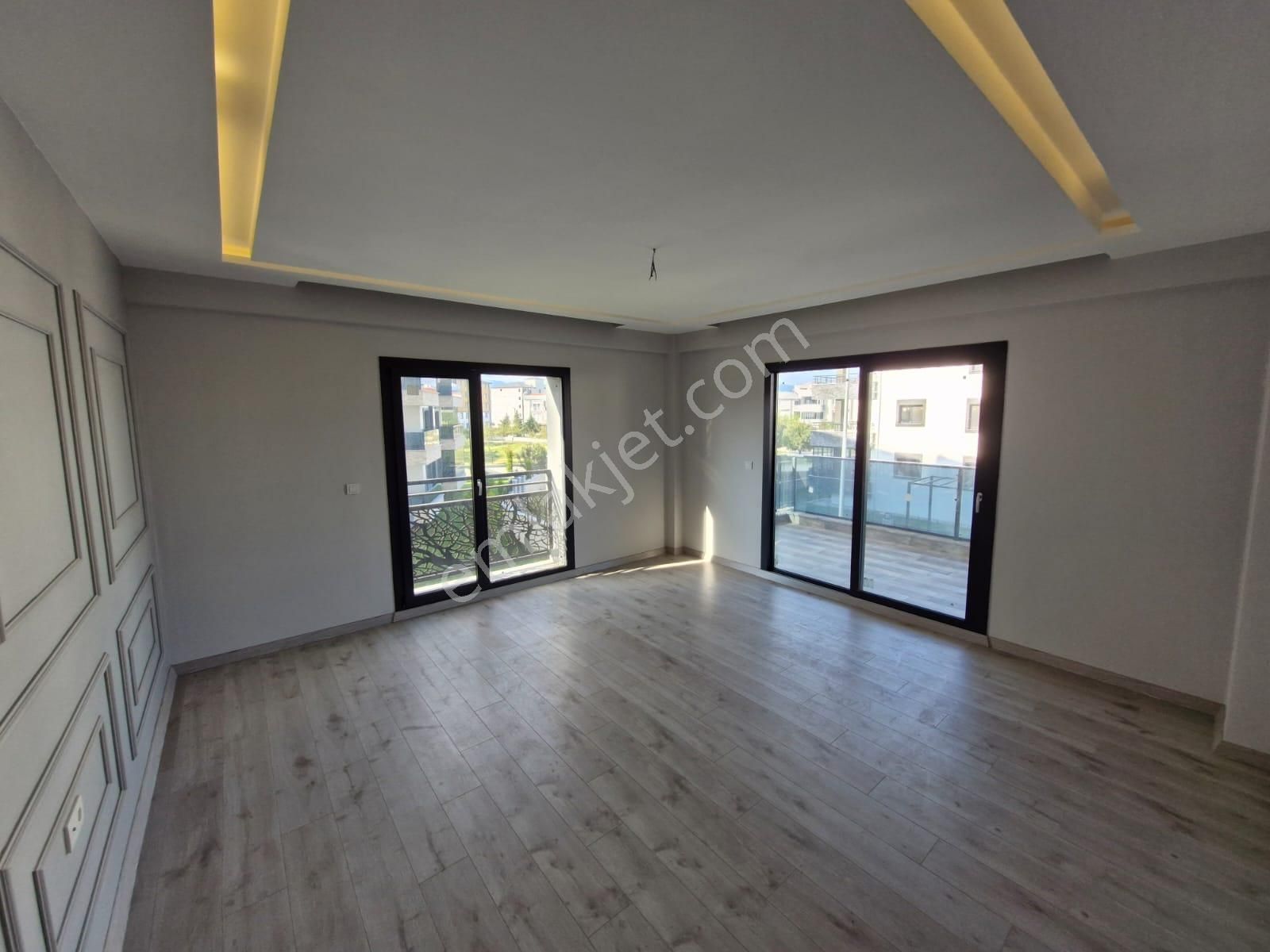 Ön Emlaktan Ören Yolu Havuzlu Nezih Sitede Satılık 2+1 Lüx Daire - Görsel 9