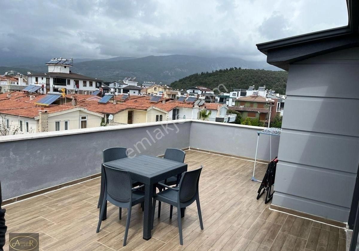 Balıkesir Edremit Cemil Temel Mahallesi Satılık Dubleks Daire