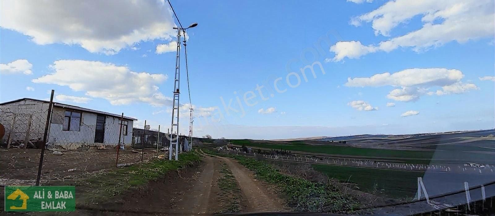 Sitelerin Dibinde 250 M2 Arsa - Görsel 2