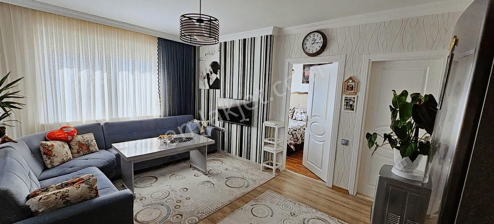 Satılık 2+1 Guney Batı Cephe Ferah Daire - Görsel 4