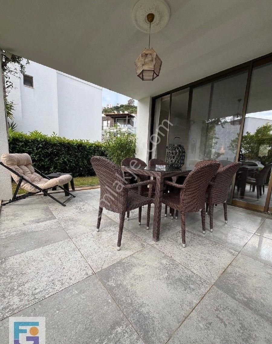 Gümüşlük De Satılık Eşyalı Bahçe Katı Daire. - Görsel 13