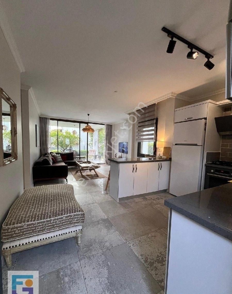 Gümüşlük De Satılık Eşyalı Bahçe Katı Daire. - Görsel 23