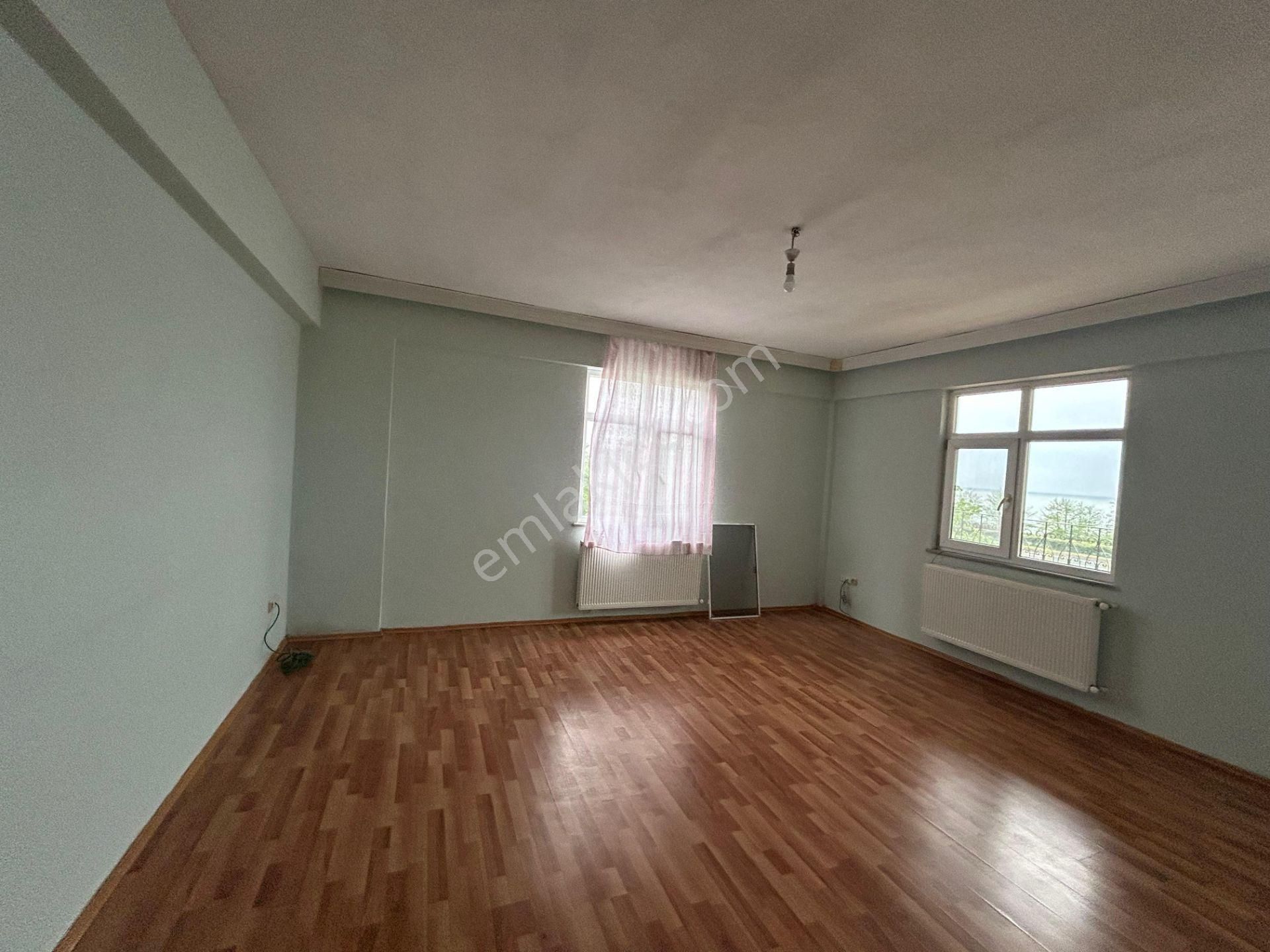 Premar White Gayrimenkulden Sürmene Çavuşlu Mah. Sahilde Kiralık Daire 3+1 - Görsel 27