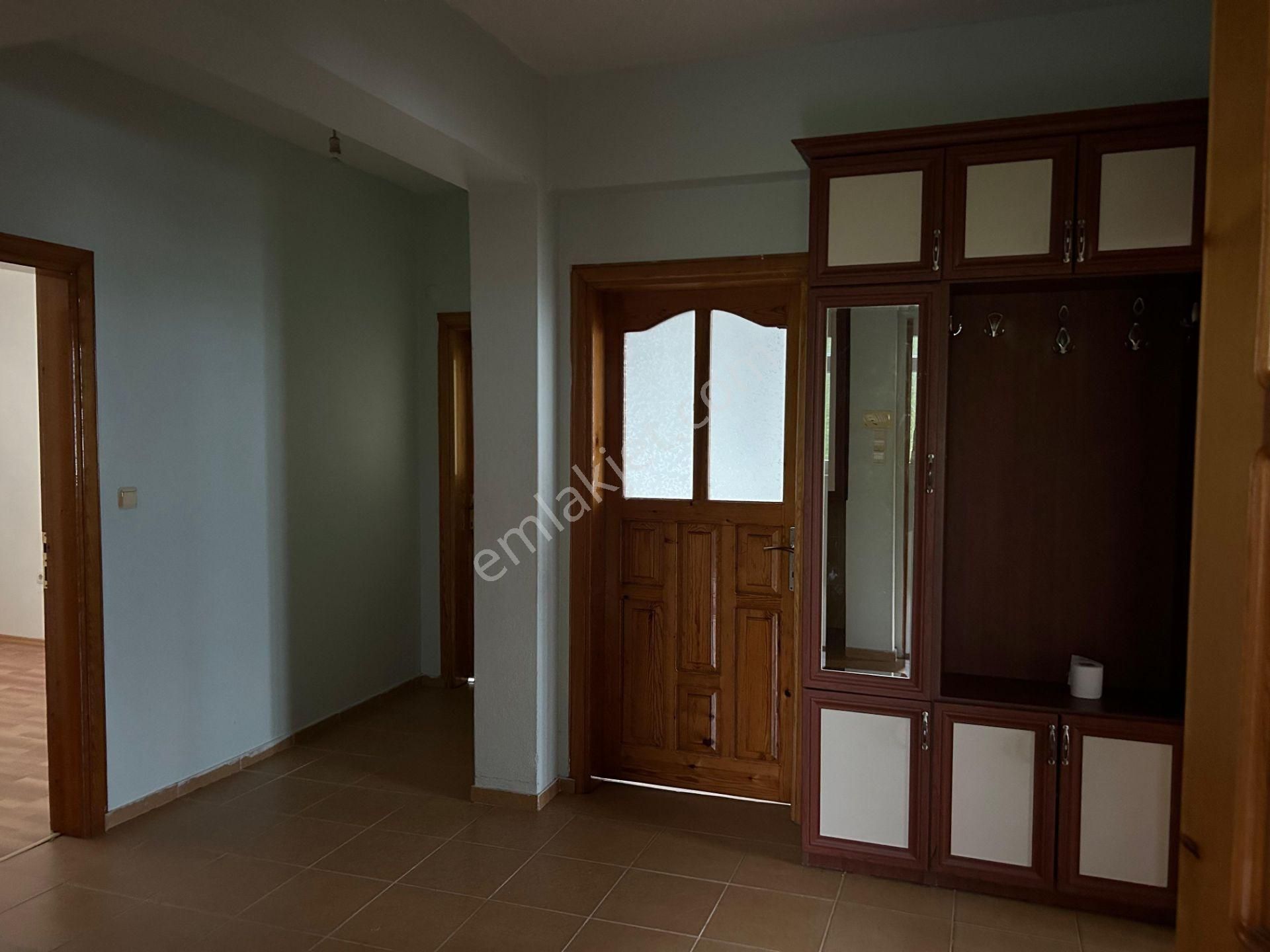 Premar White Gayrimenkulden Sürmene Çavuşlu Mah. Sahilde Kiralık Daire 3+1 - Görsel 6