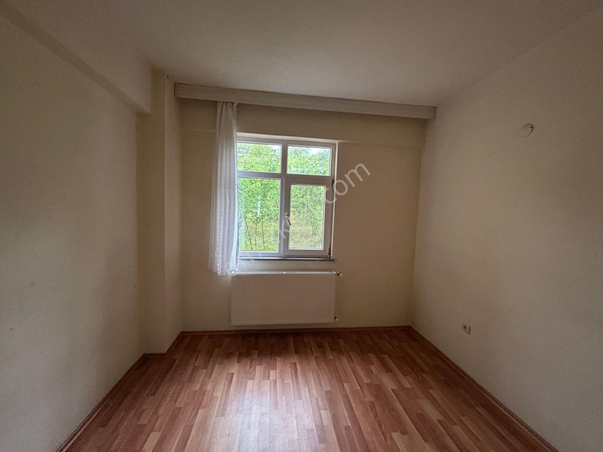 Premar White Gayrimenkulden Sürmene Çavuşlu Mah. Sahilde Kiralık Daire 3+1 - Görsel 14