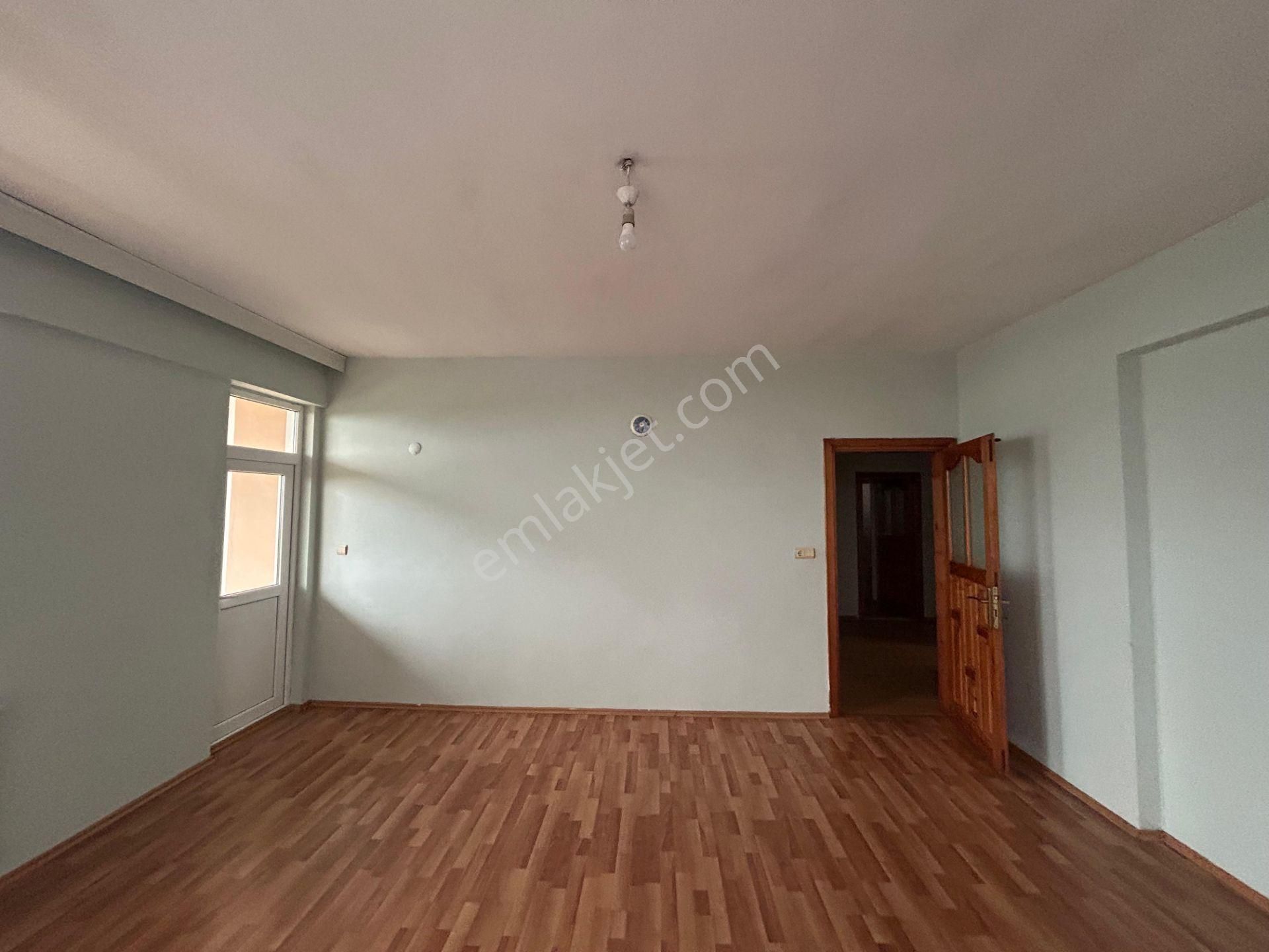 Premar White Gayrimenkulden Sürmene Çavuşlu Mah. Sahilde Kiralık Daire 3+1 - Görsel 29