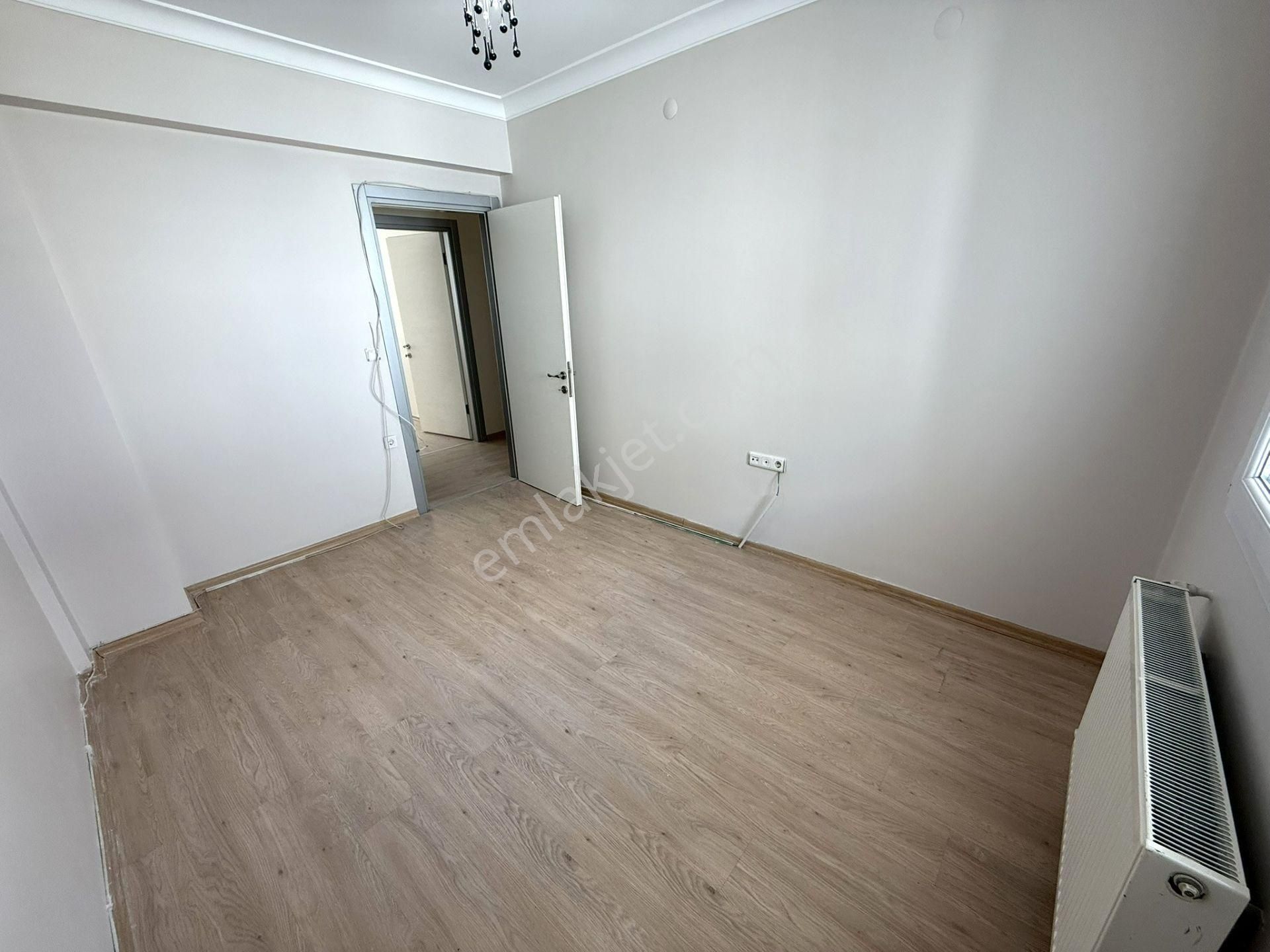 Şemikler Girişinde // 3+1 Arakat // 2 Wc // Limitsiz Emlak'tan - Görsel 13