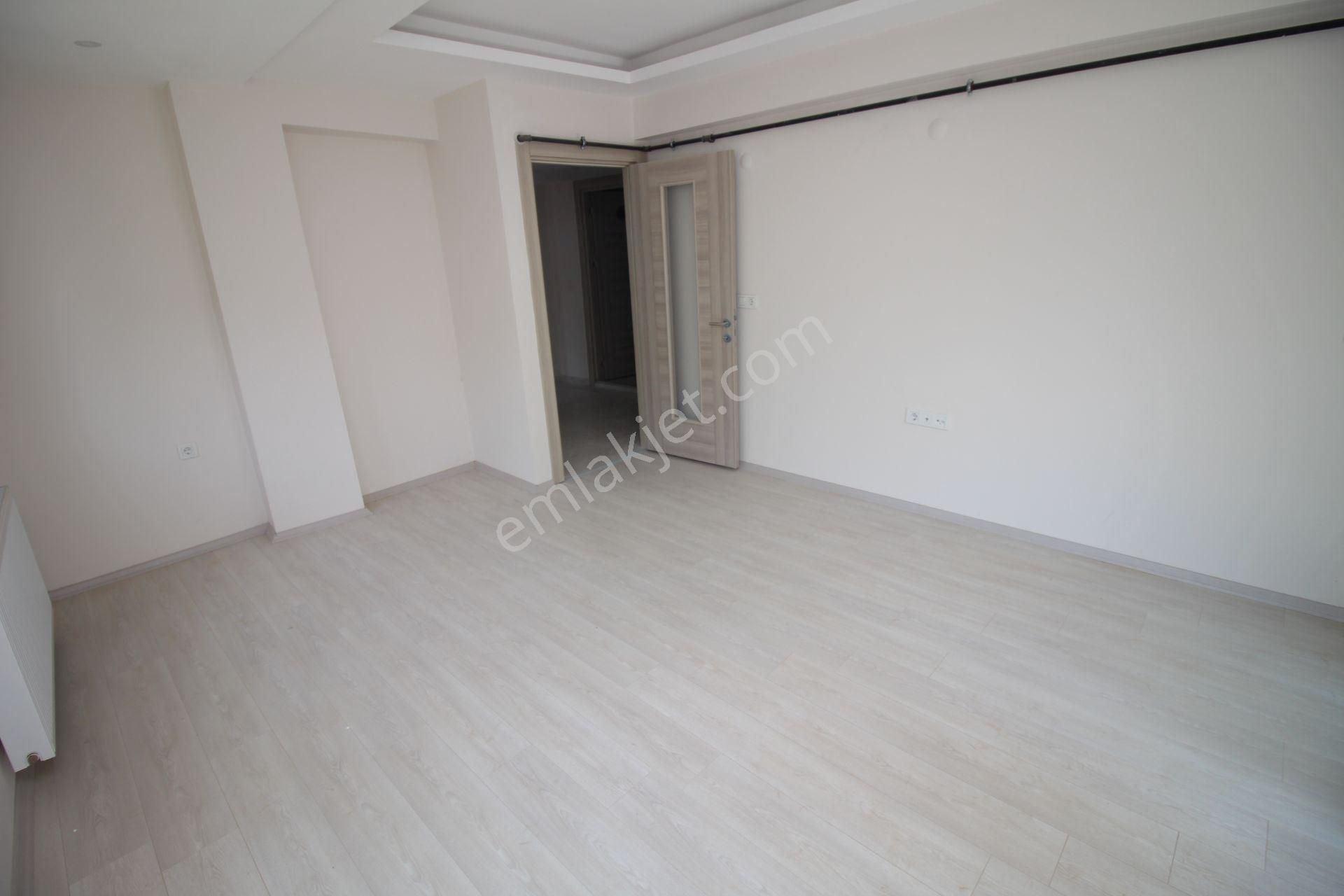 Üçkuyular'da Arakat, Asansörlü, Doğalgazlı, Sıfır 3+1 - Görsel 4