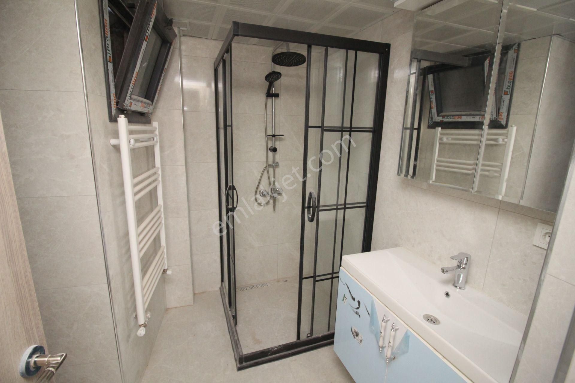 Üçkuyular'da Arakat, Asansörlü, Doğalgazlı, Sıfır 3+1 - Görsel 34