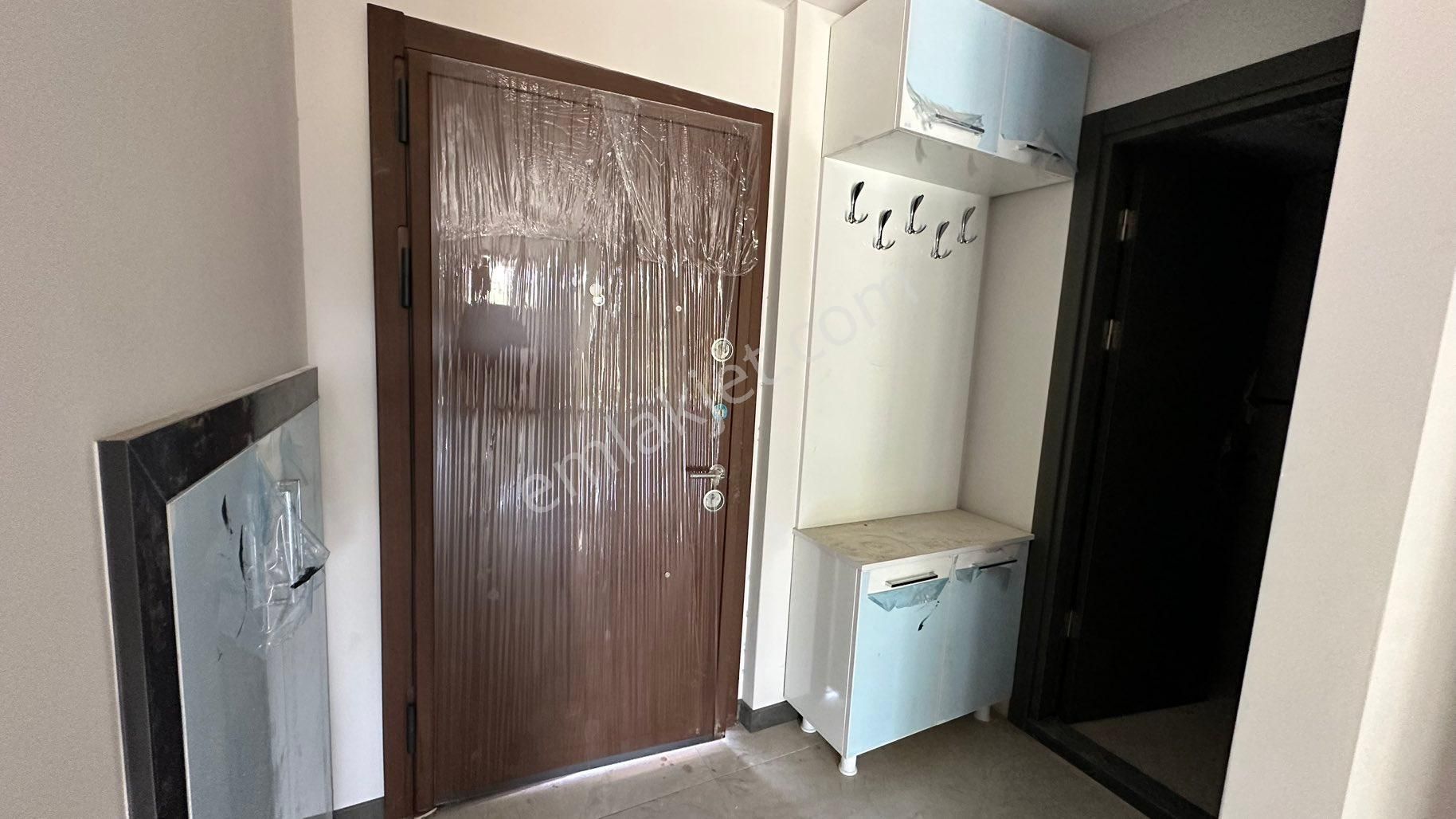 Menemen Emıralem'de Havuzlu Sıtede 3+1 Dubleks Vılla – Doğayla İç İçe, Ferah Yaşam Alanı - Görsel 11