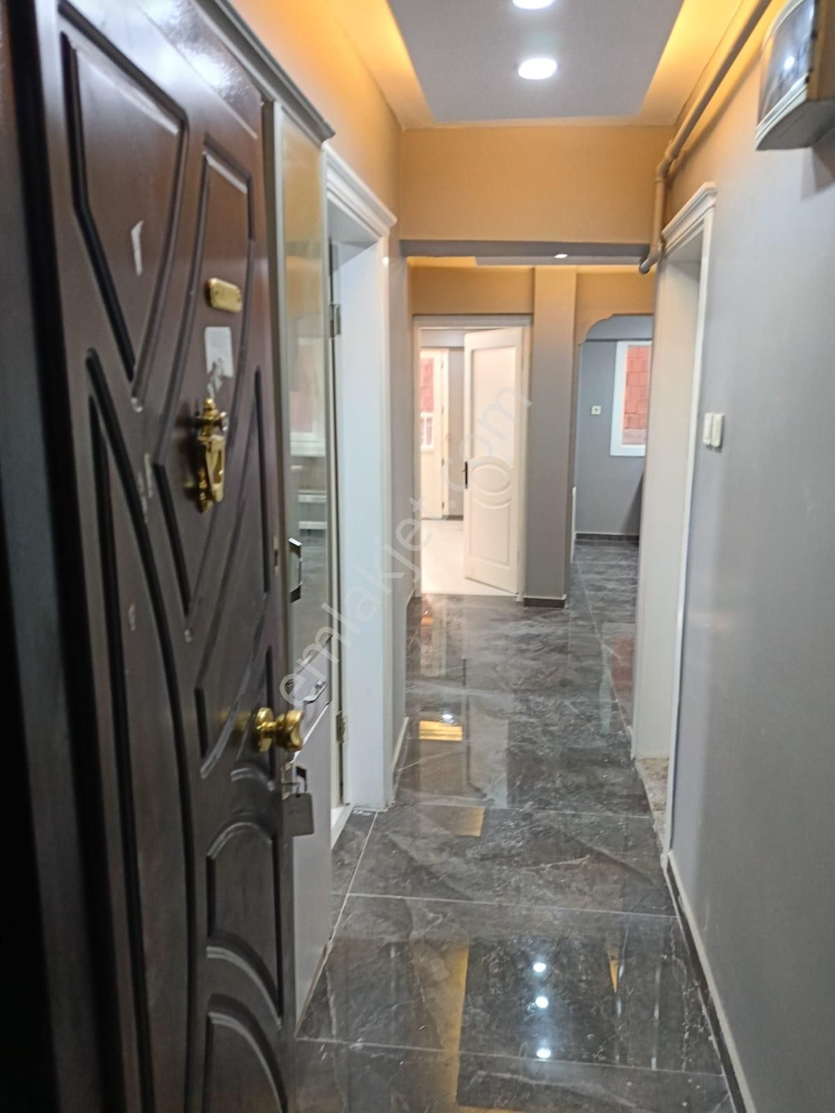 Yeşilyurtta Çok Temiz Full Tadilatlı 3+1 Satılık Daire - Görsel 9