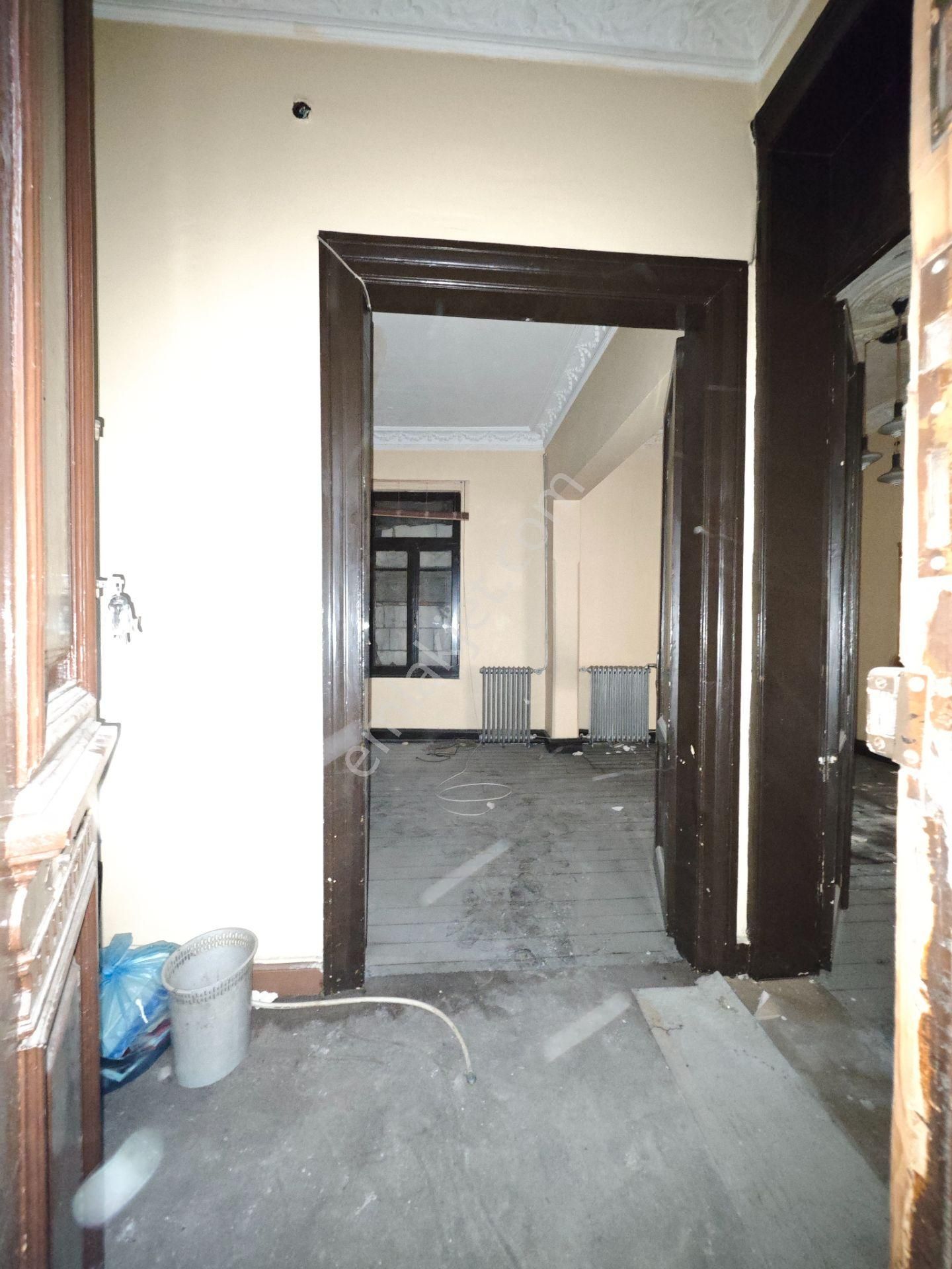 Osmanbey Metro Durağı Yakını Lotus Nişantaşı Karşısında Bina - Görsel 12