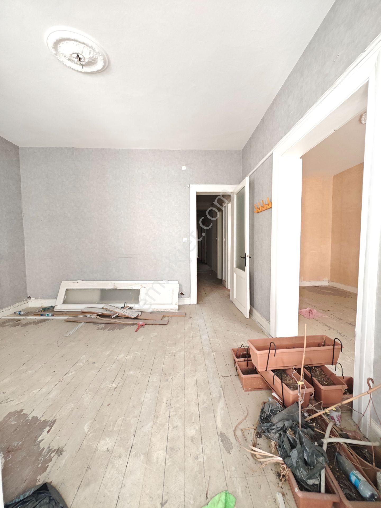 Osmanbey Metro Durağı Yakını Lotus Nişantaşı Karşısında Bina - Görsel 24