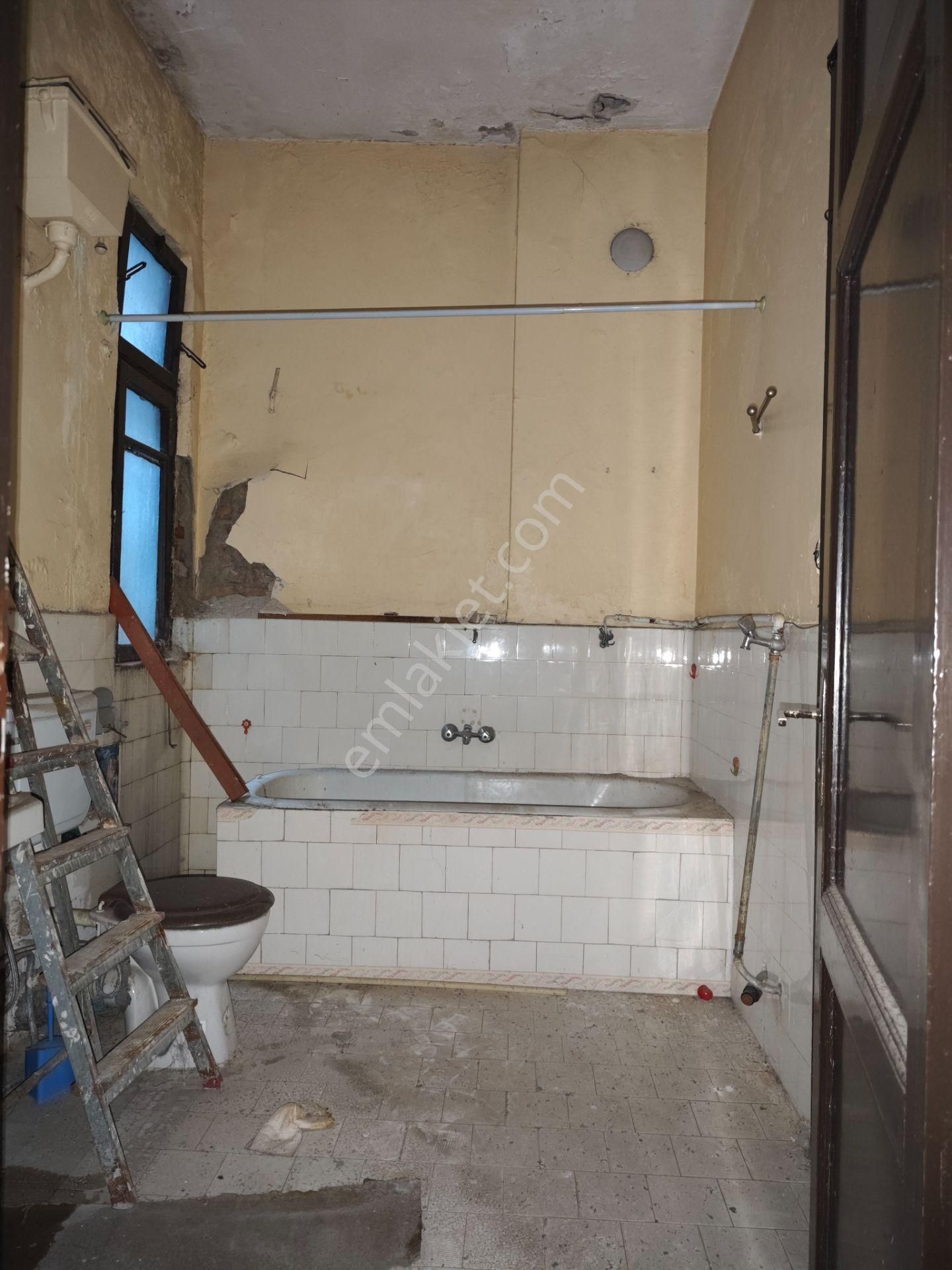 Osmanbey Metro Durağı Yakını Lotus Nişantaşı Karşısında Bina - Görsel 35