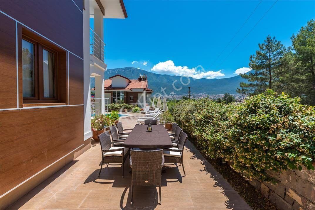 Hisarönü'nün En Güzel Lokasyonundan Satılık 4 Odalı Villa - Görsel 4