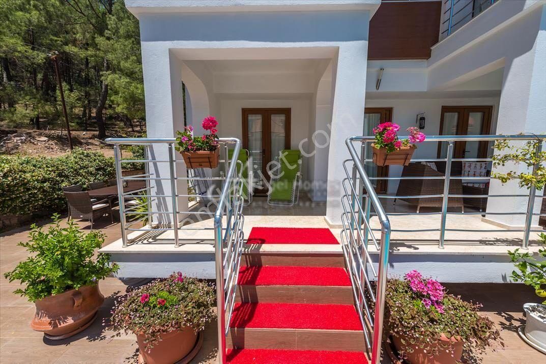 Hisarönü'nün En Güzel Lokasyonundan Satılık 4 Odalı Villa - Görsel 5