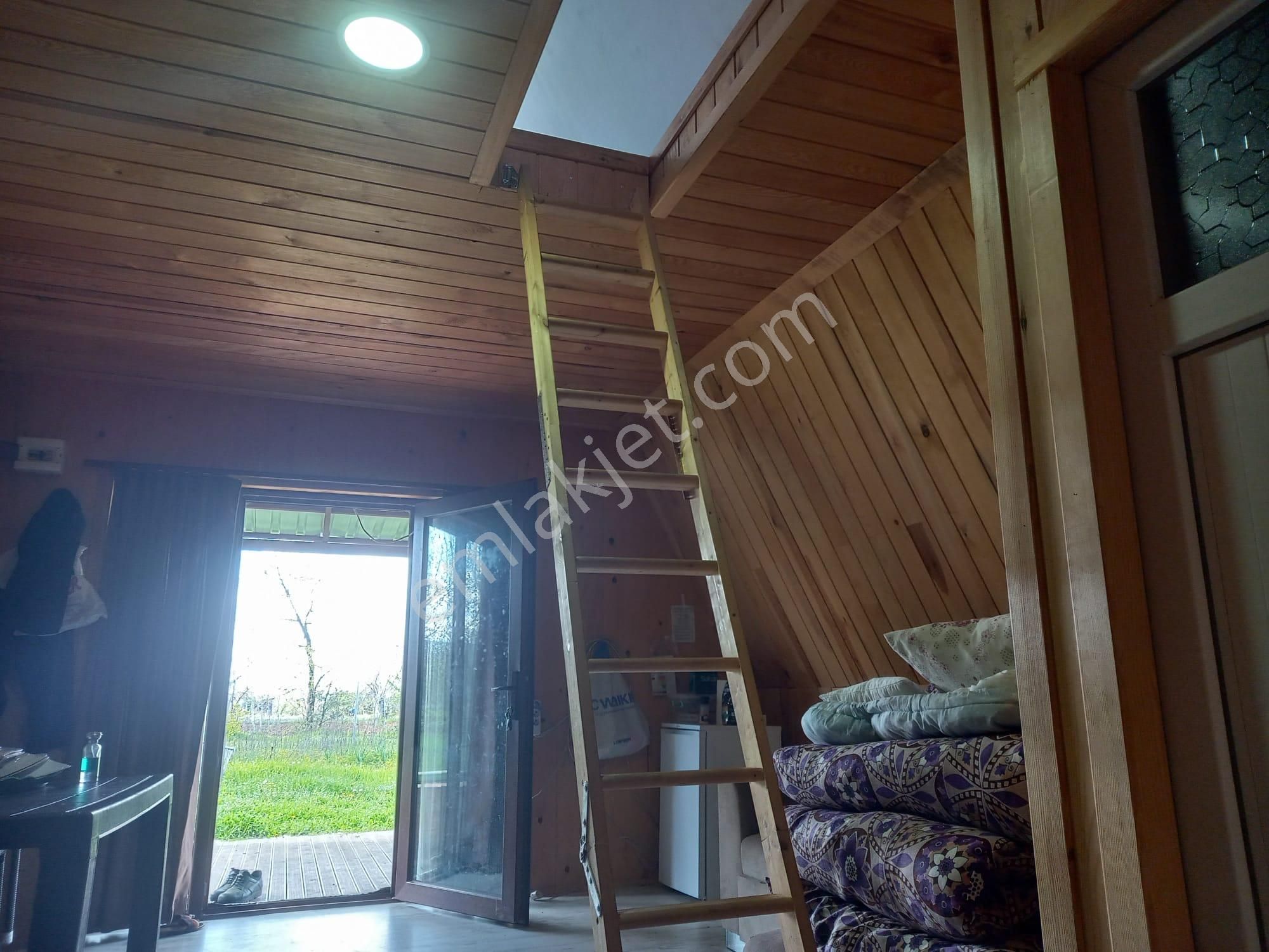 Roma' Dan Çitli' De Bağ Evi Olan Satılık Tarla - Görsel 24