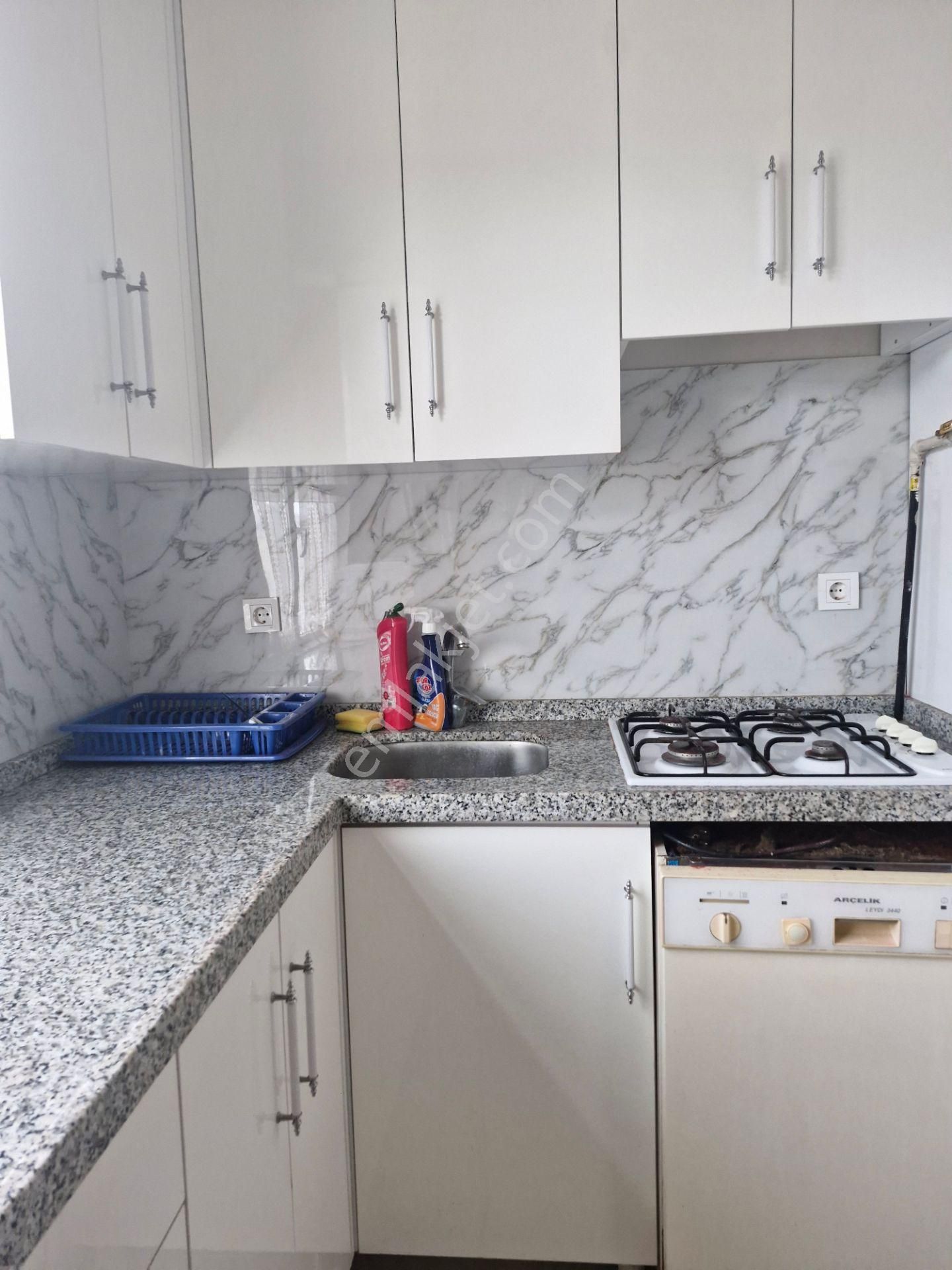 Akşenden Fatih Çapa Odabaşı Hacı Zihni 4.son Kat 2+1 Satılık Daire - Görsel 15