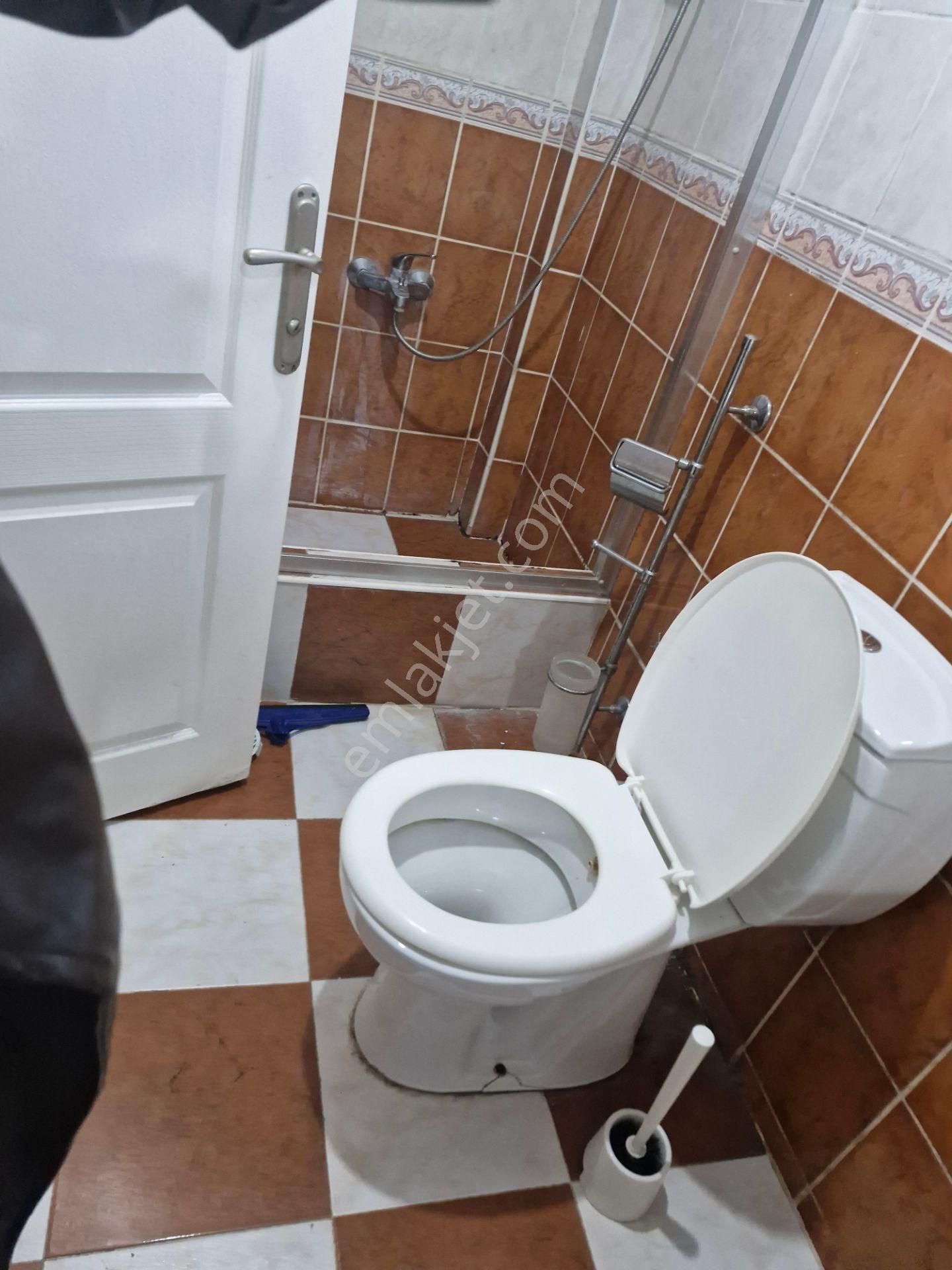 Akşenden Fatih Çapa Odabaşı Hacı Zihni 4.son Kat 2+1 Satılık Daire - Görsel 9