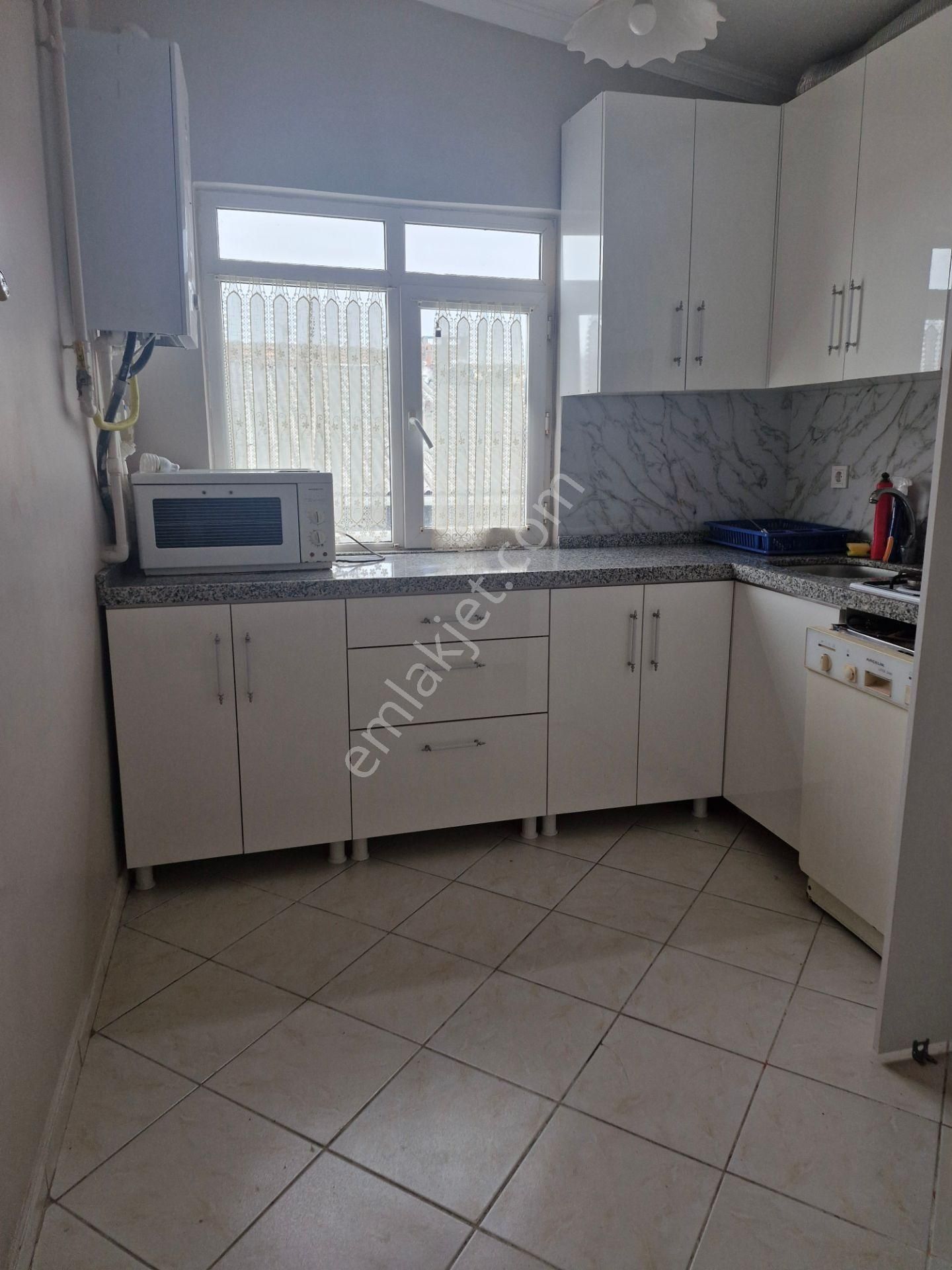 Akşenden Fatih Çapa Odabaşı Hacı Zihni 4.son Kat 2+1 Satılık Daire - Görsel 16