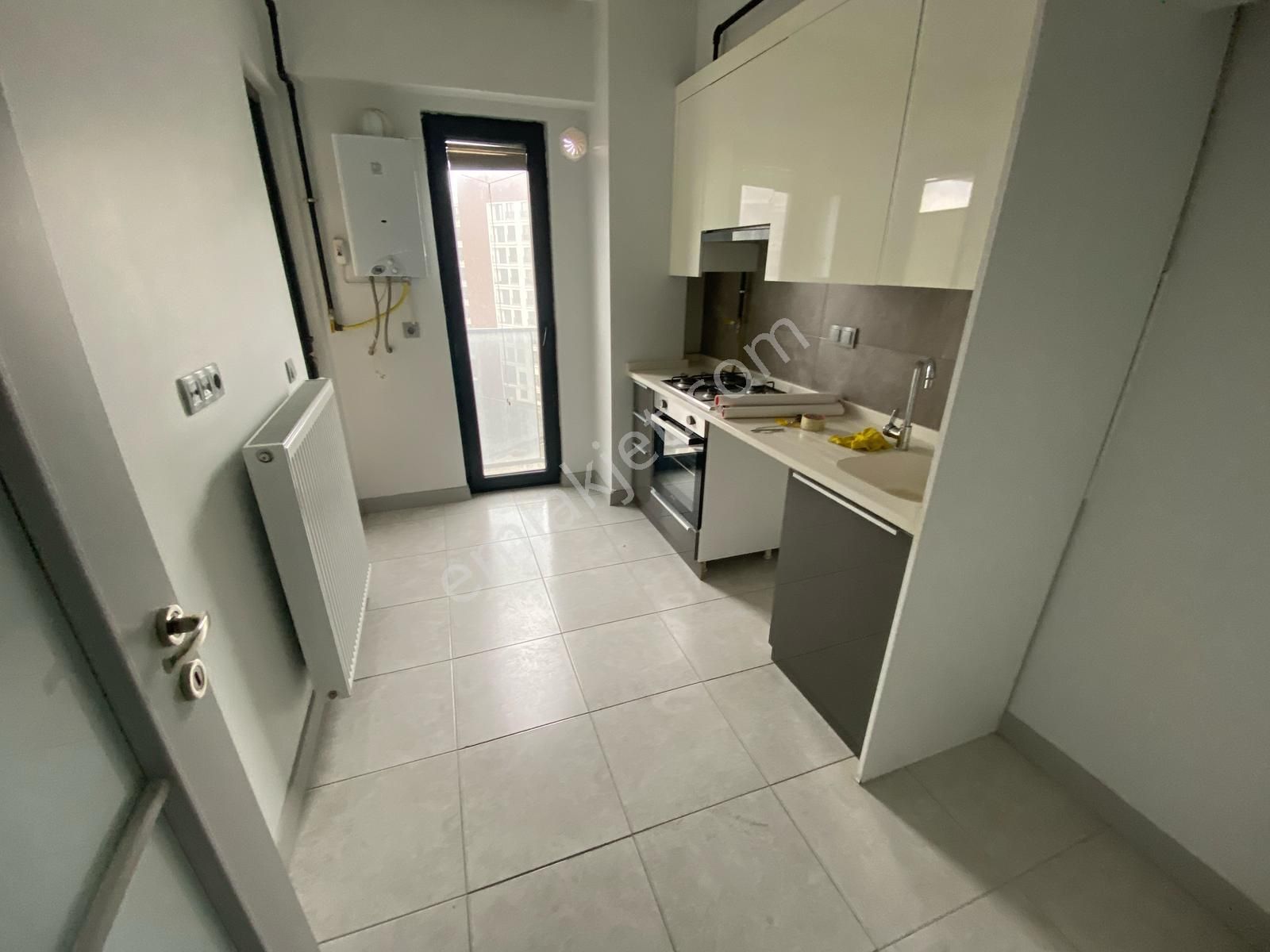 Bağlarbaşı Mah. 7/b Vadi Evleri 6.kısımda 3+1 Satılık 118m2 10.arakat Çift Balkonlu Site İçi Daire - Görsel 4