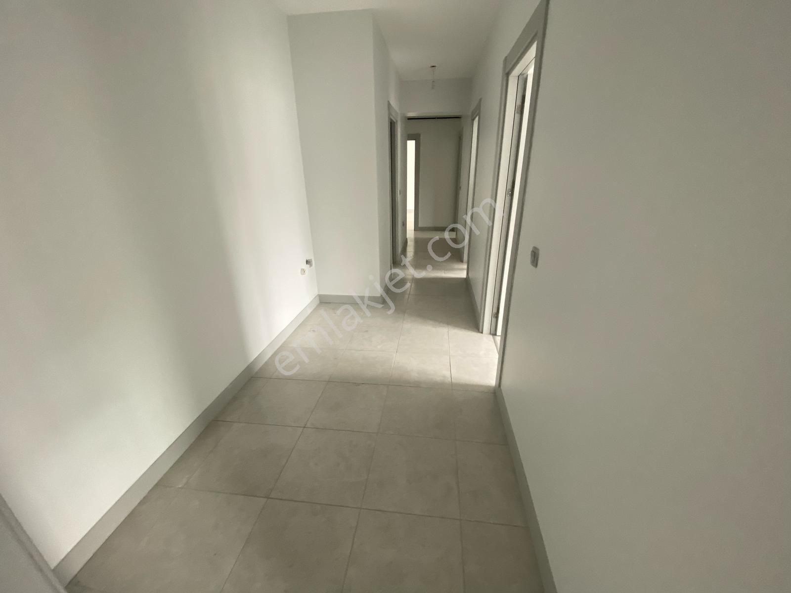 Bağlarbaşı Mah. 7/b Vadi Evleri 6.kısımda 3+1 Satılık 118m2 10.arakat Çift Balkonlu Site İçi Daire - Görsel 11