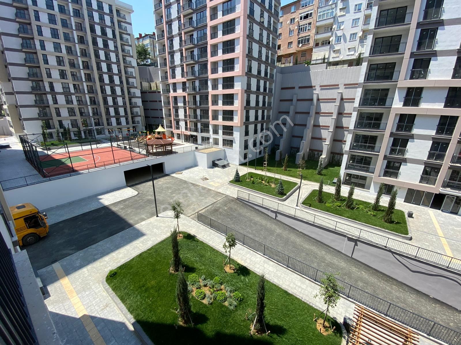 Bağlarbaşı Mah. 7/b Vadi Evleri 6.kısımda 3+1 Satılık 118m2 10.arakat Çift Balkonlu Site İçi Daire - Görsel 26